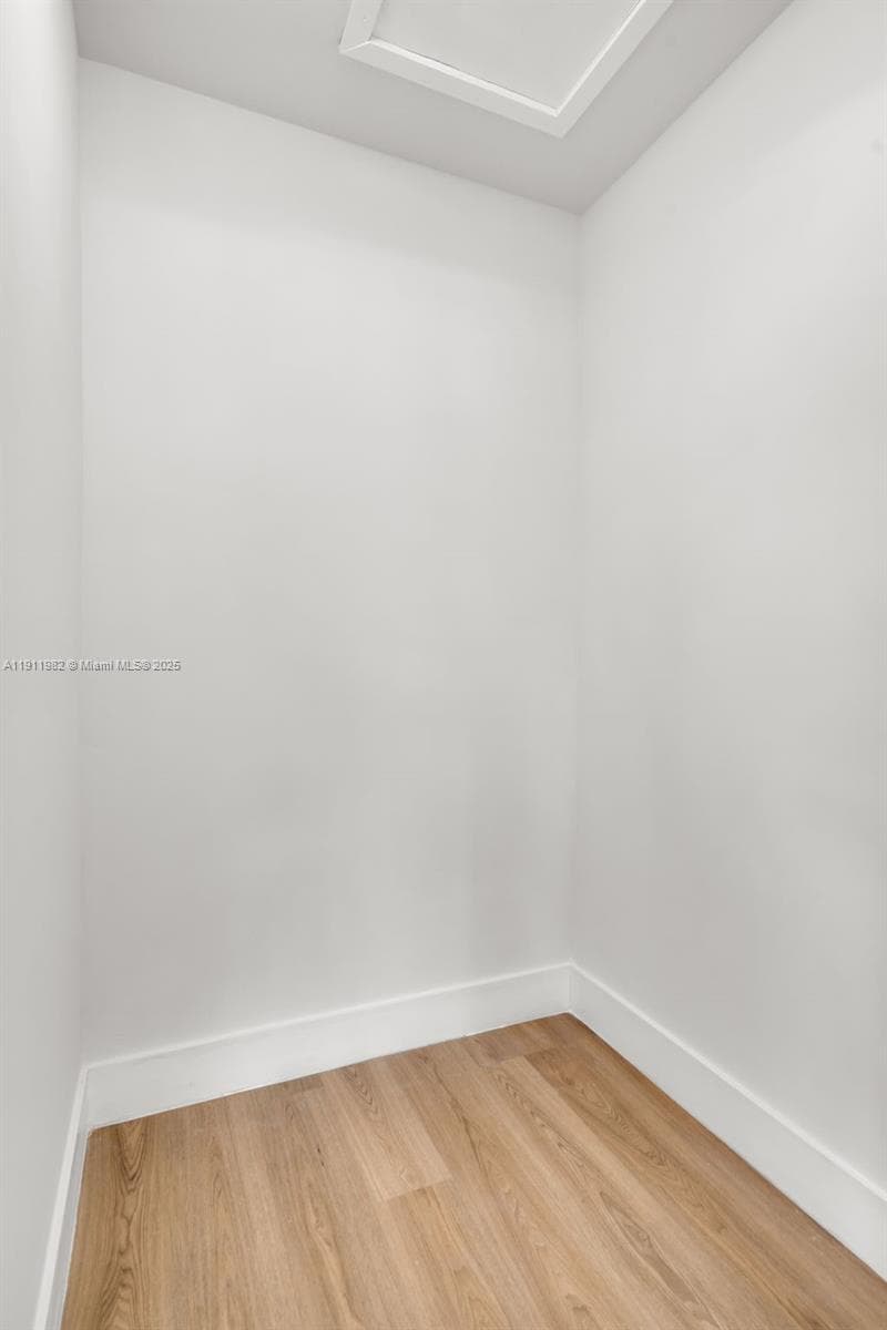 3920 Hayes St photo 15