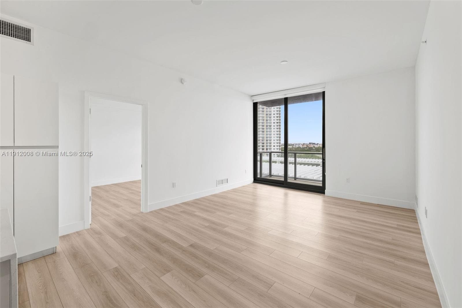 Mondrian Hallandale · #0703 in Hallandale Beach - Photo 10