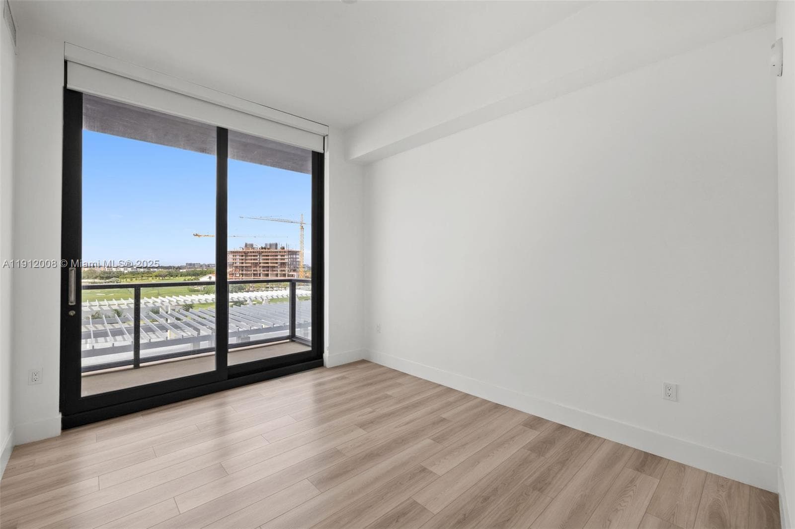 Mondrian Hallandale · #0703 in Hallandale Beach - Photo 15