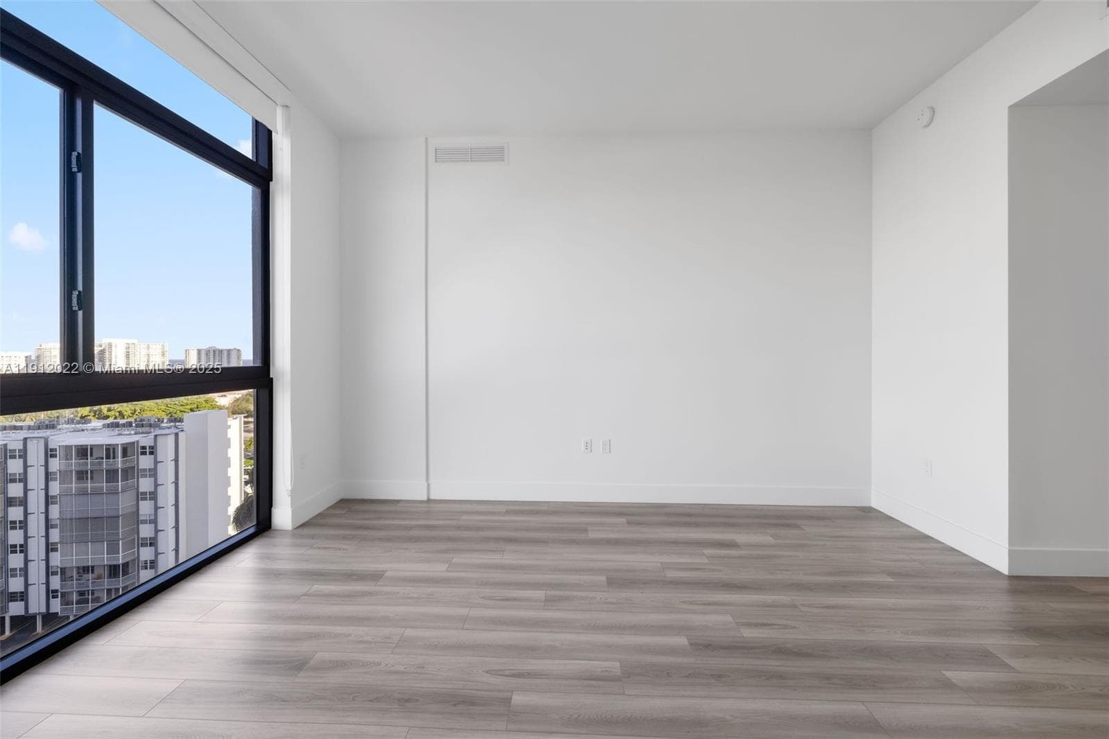 Slate Hallandale · #1002 in Hallandale Beach - Photo 25