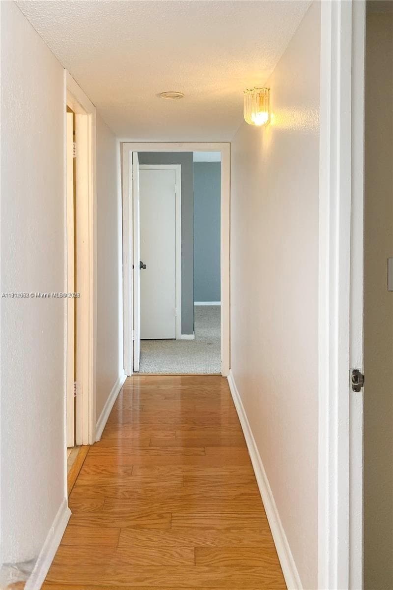 GOLDEN ISLES YACHT CLUB C · #701 in Hallandale Beach - Photo 8