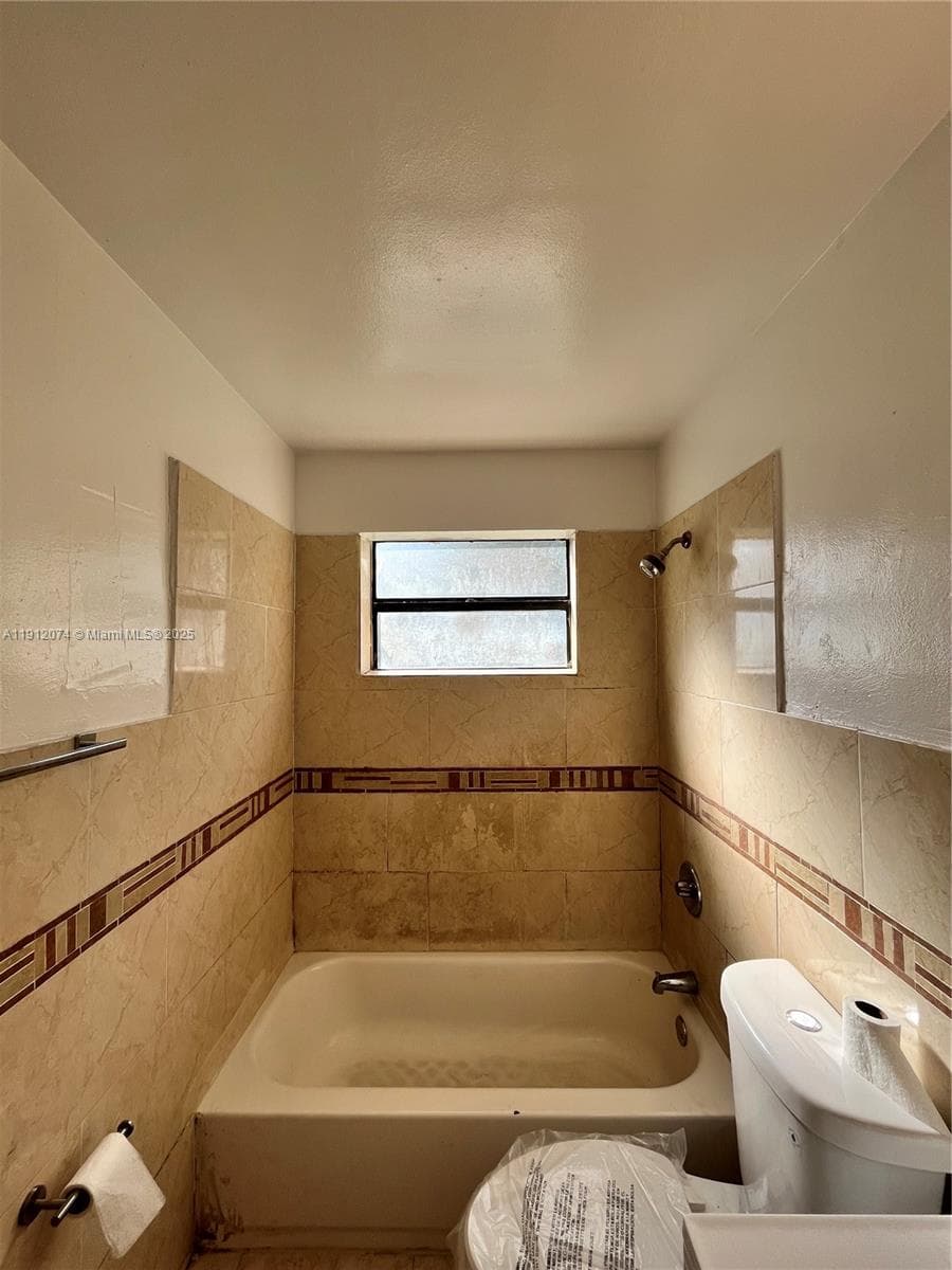 2031 NW 30th Ave #2031 photo 16