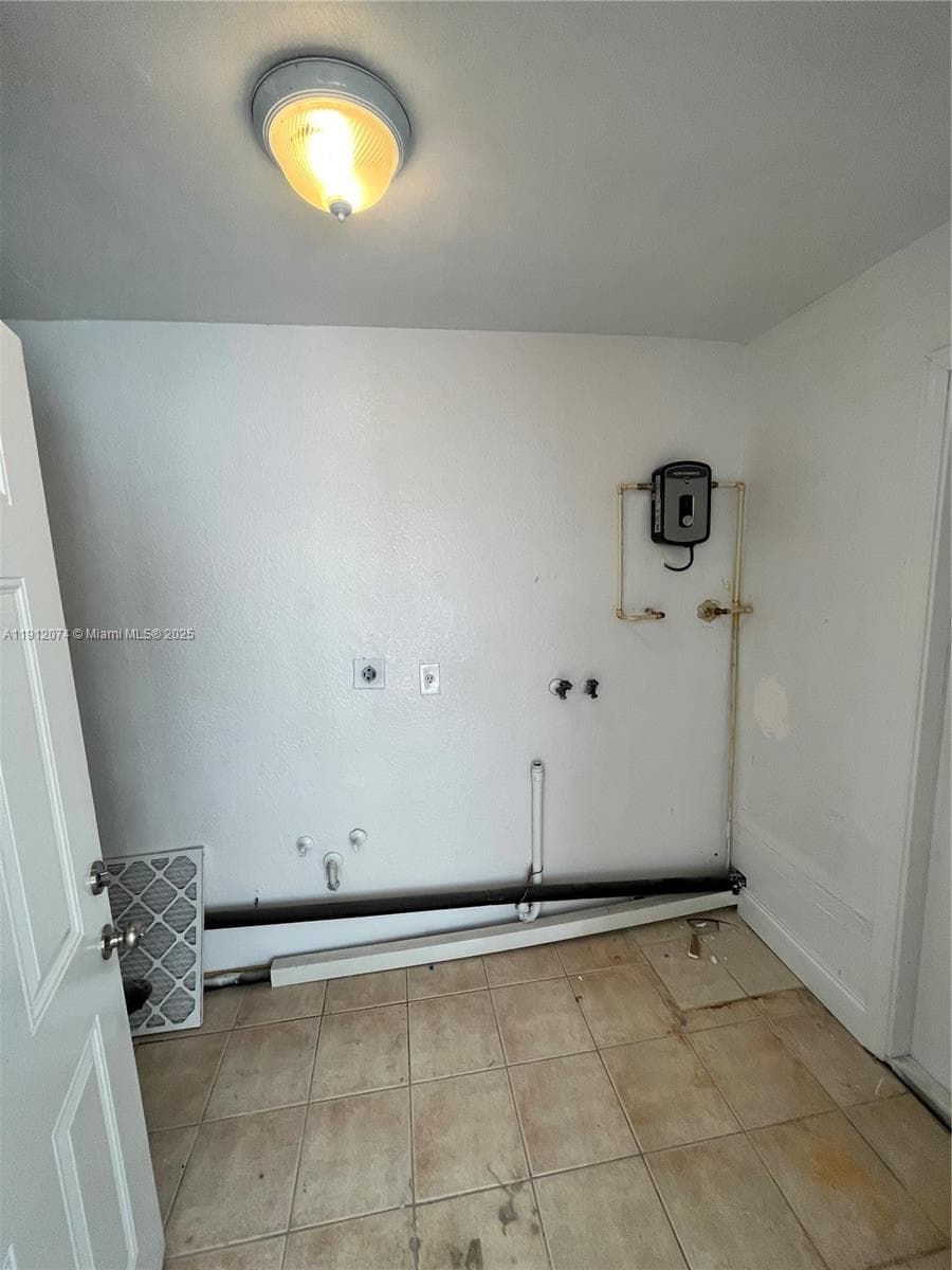2031 NW 30th Ave #2031 photo 18