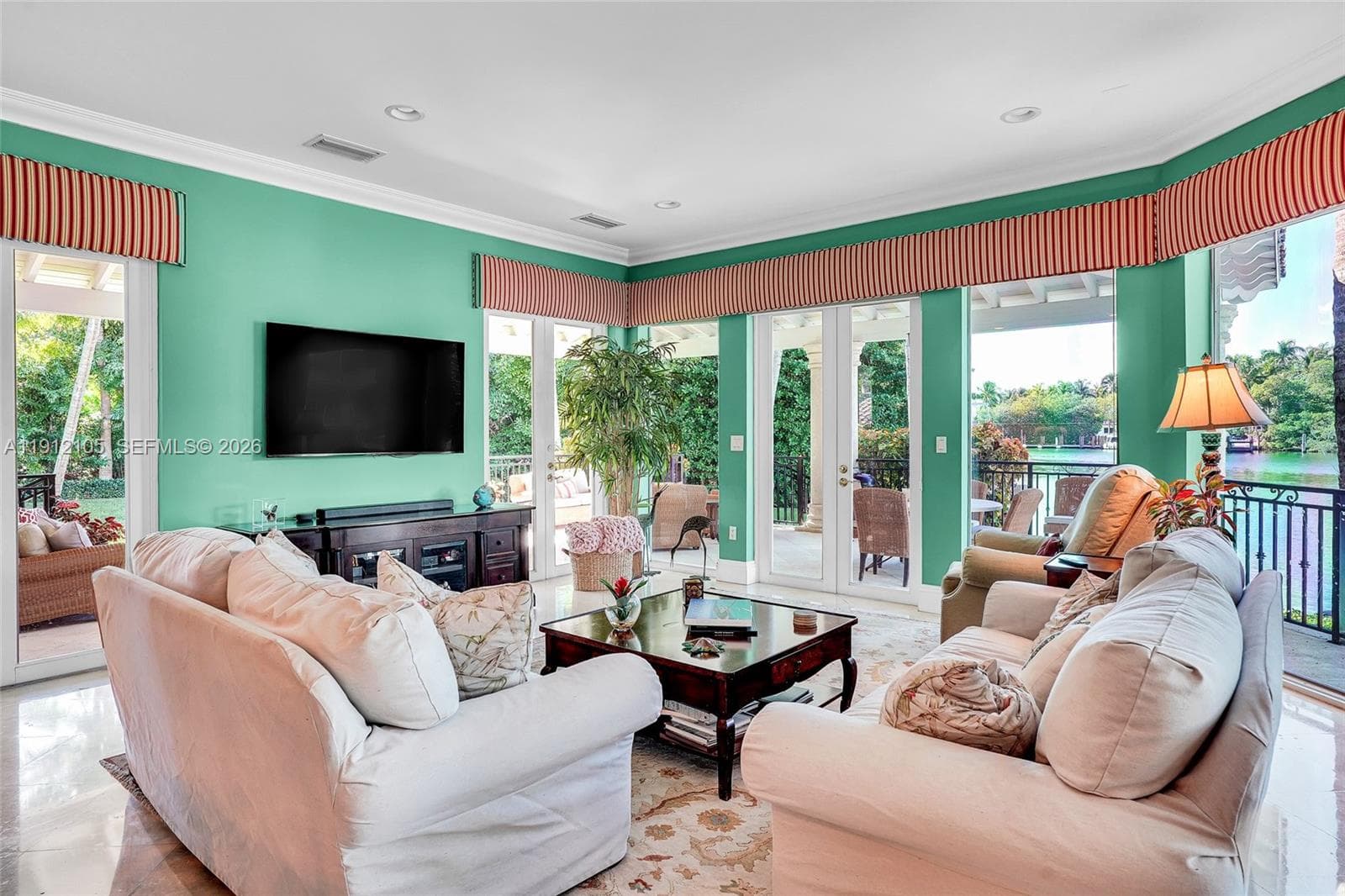 550 Harbor Dr photo 59