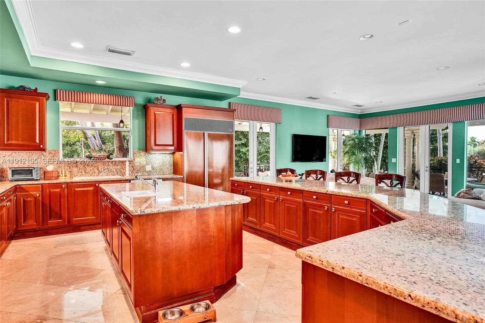 550 Harbor Dr photo 54