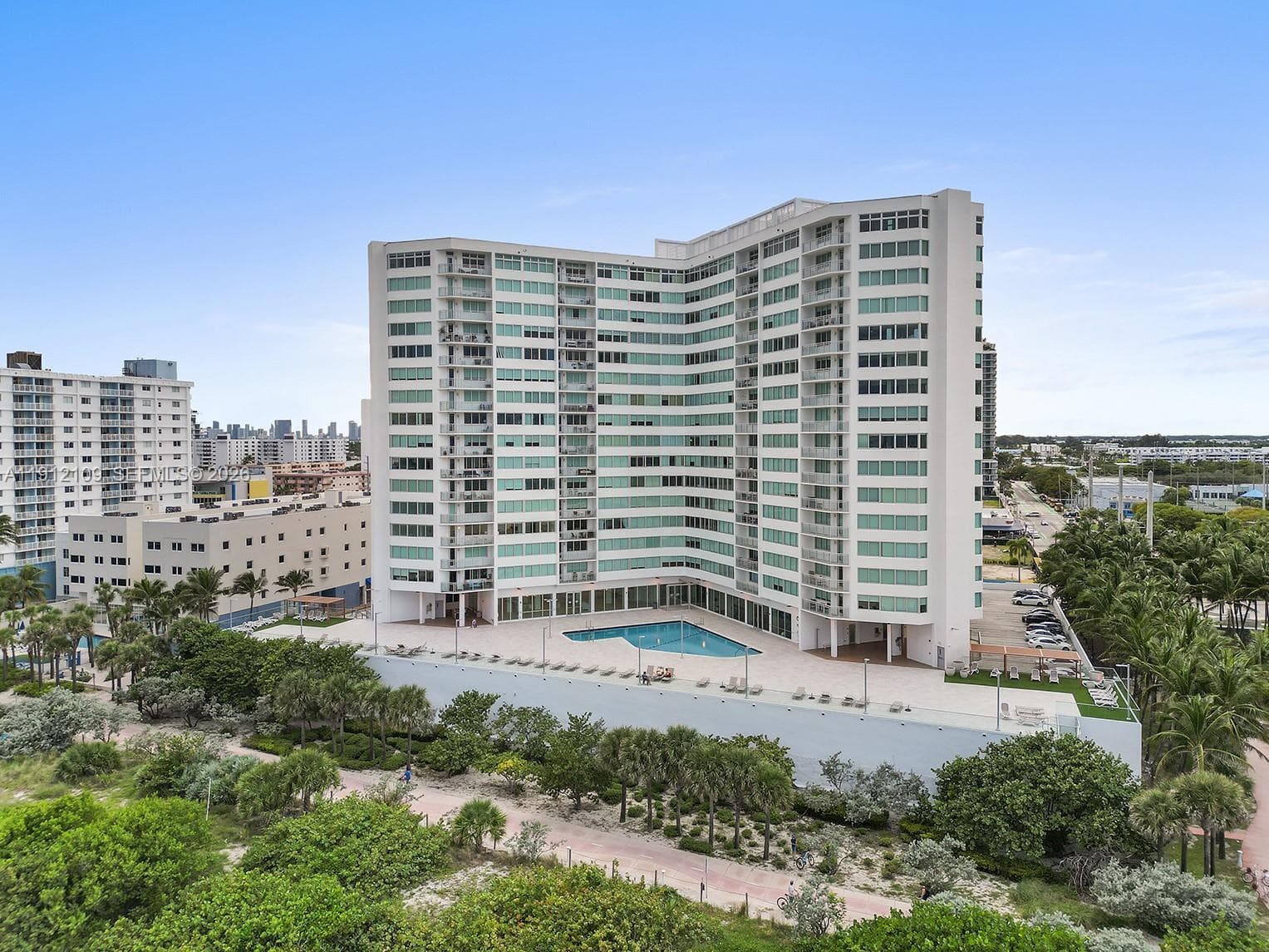 BURLEIGH HOUSE CONDO · #1425 in Miami Beach - Photo 27
