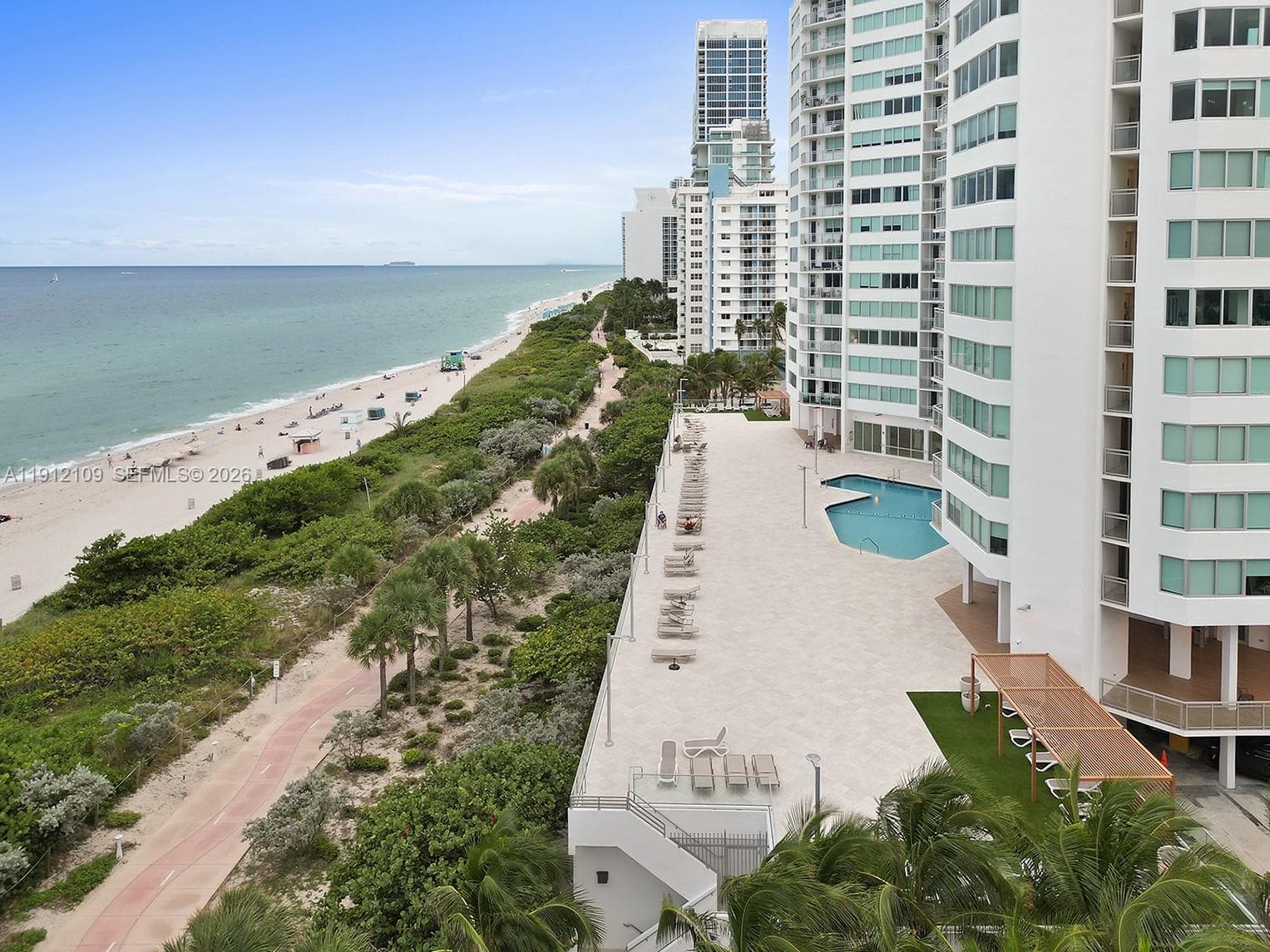 BURLEIGH HOUSE CONDO · #1425 in Miami Beach - Photo 31
