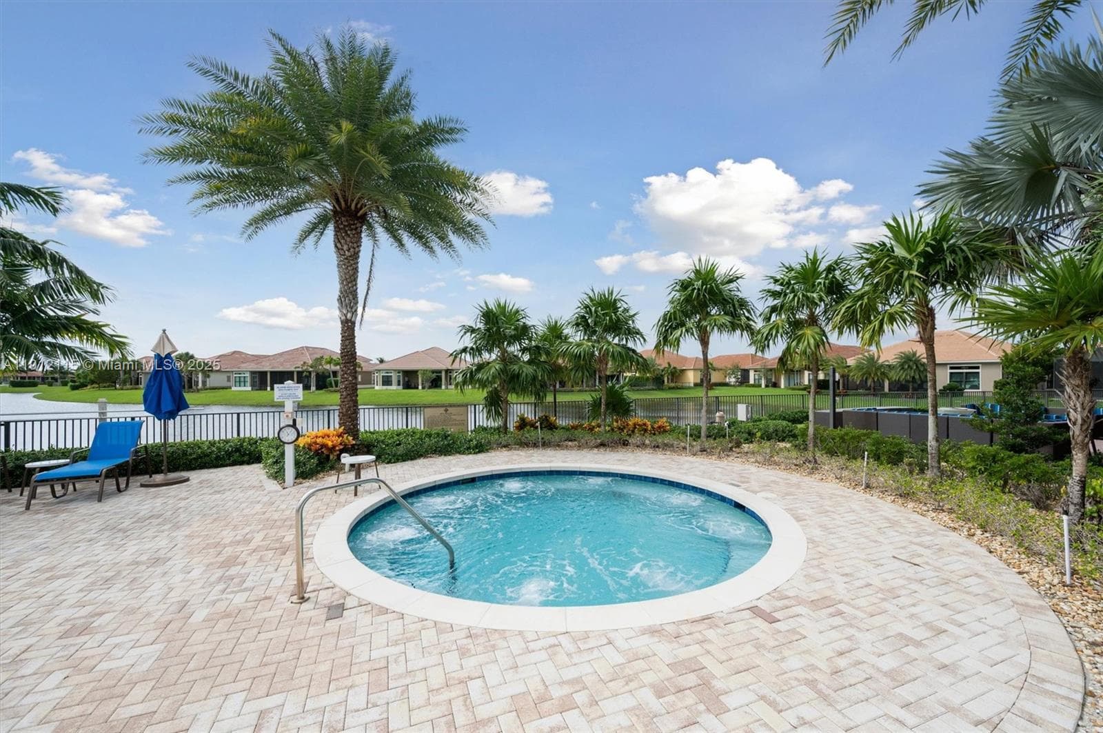 12065 N Kalmar Cir photo 57