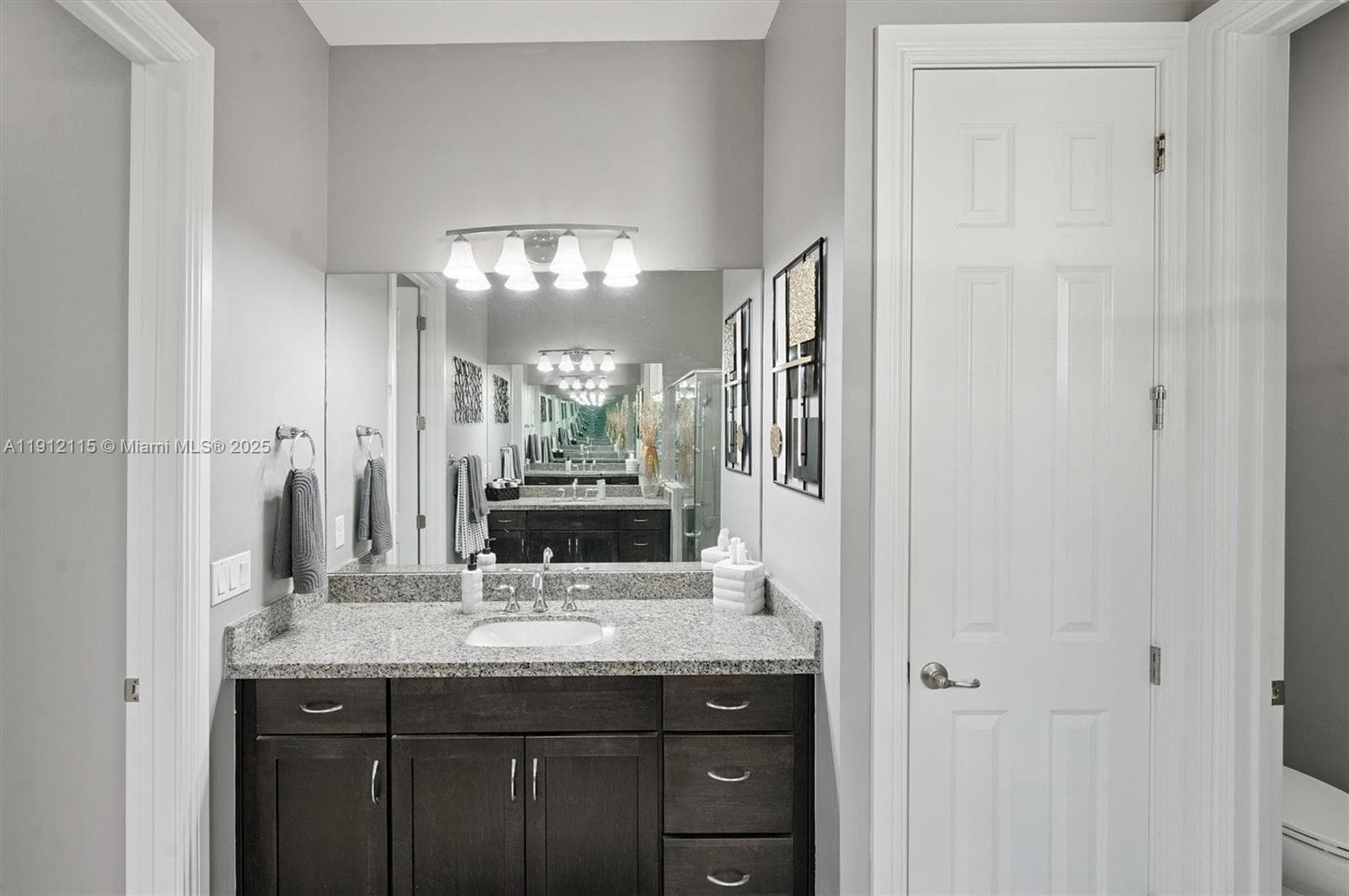 12065 N Kalmar Cir photo 40