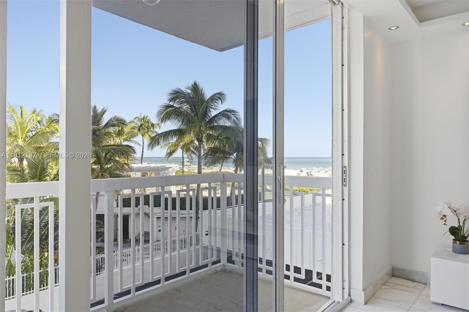 Step onto your balcony and indulge in an unobstructed postcard-perfect view of Miami Beach’s turquoise shoreline. Relax as you watch beachgoers, umbrellas, and sailboats drift by, or enjoy peaceful mornings with coffee and sea breezes in this serene coastal paradise.