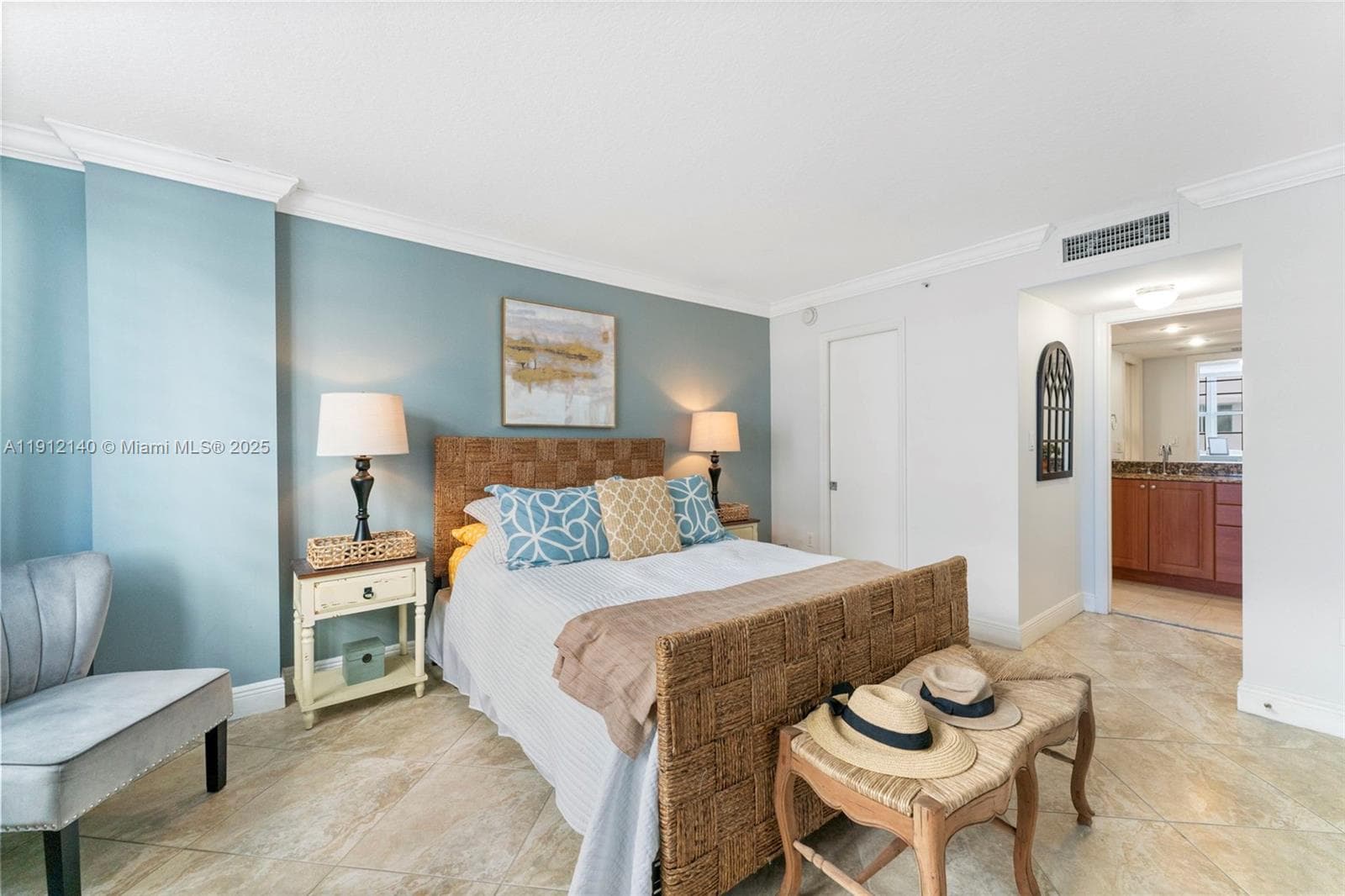 THE COLLINS CONDO · #506 in Miami Beach - Photo 12