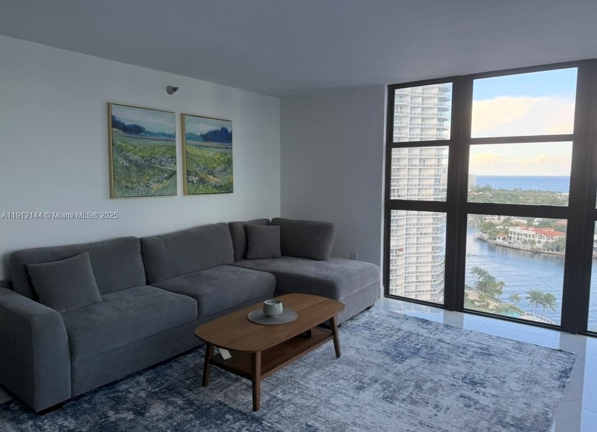 WATERVIEW CONDO · #2033 in Aventura - Photo 2
