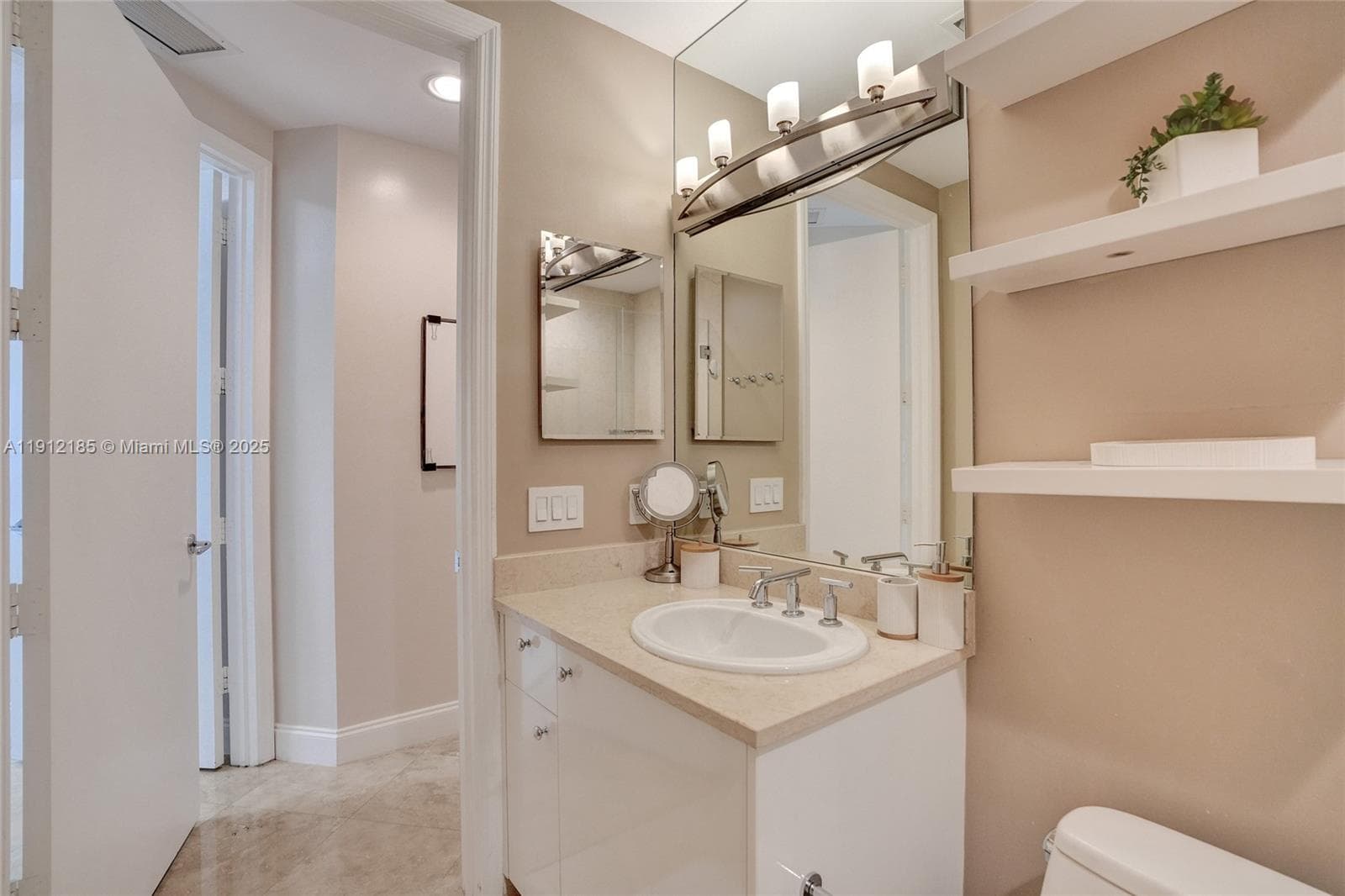 TURNBERRY VLG NO TOWER CO · #401 in Aventura - Photo 14