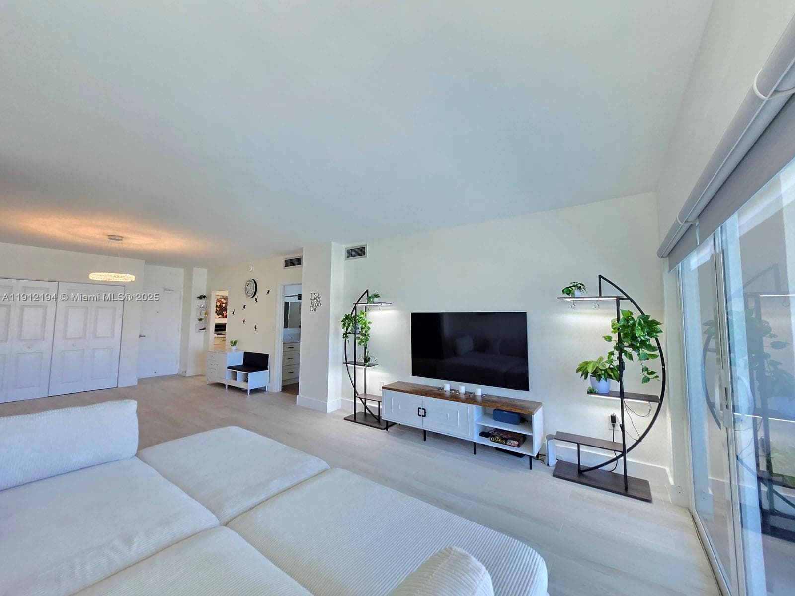 ARLEN HOUSE · #1611 in Sunny Isles Beach - Photo 17