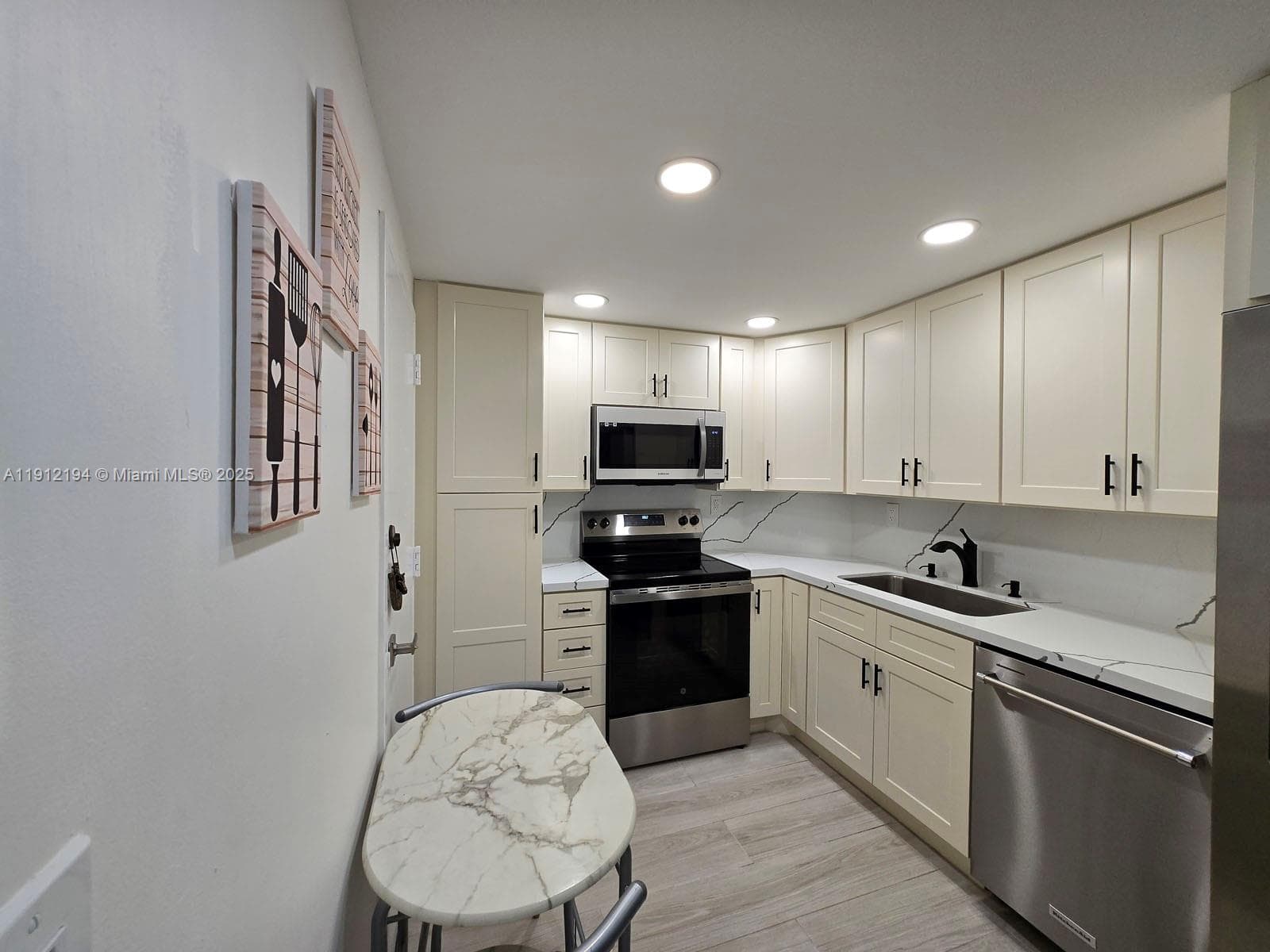 ARLEN HOUSE · #1611 in Sunny Isles Beach - Photo 20