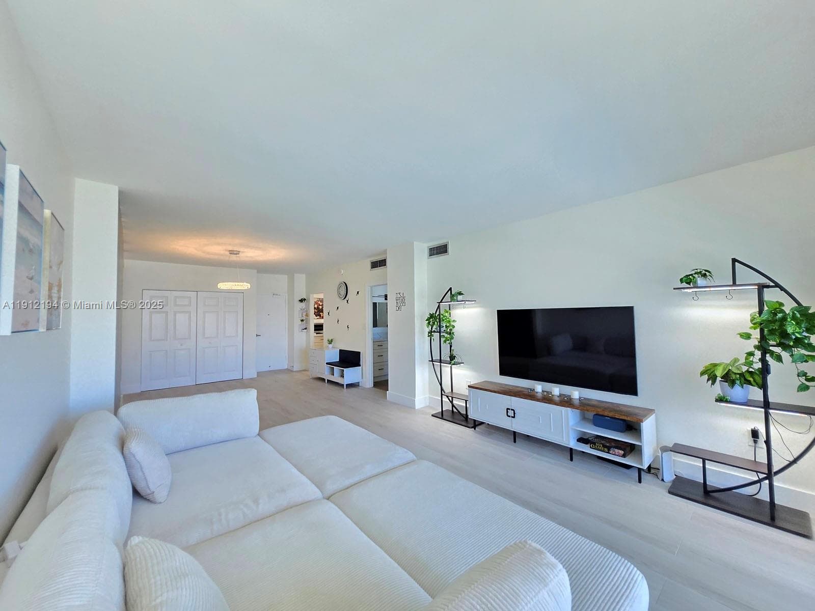 ARLEN HOUSE · #1611 in Sunny Isles Beach - Photo 18