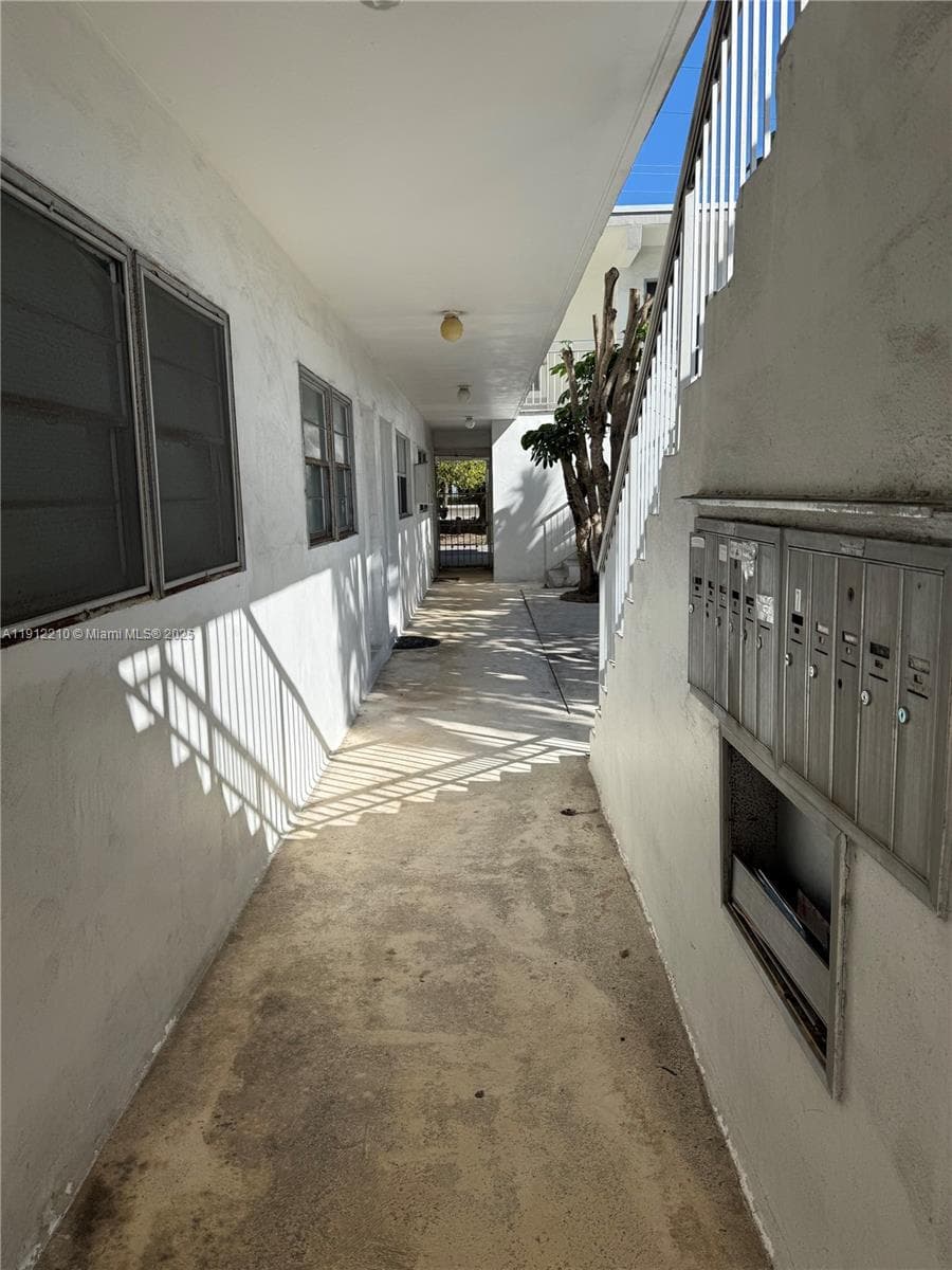 LA SALLE CONDO · #8 in Miami Beach - Photo 5