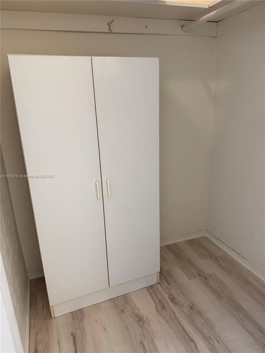 LA SALLE CONDO · #8 in Miami Beach - Photo 10