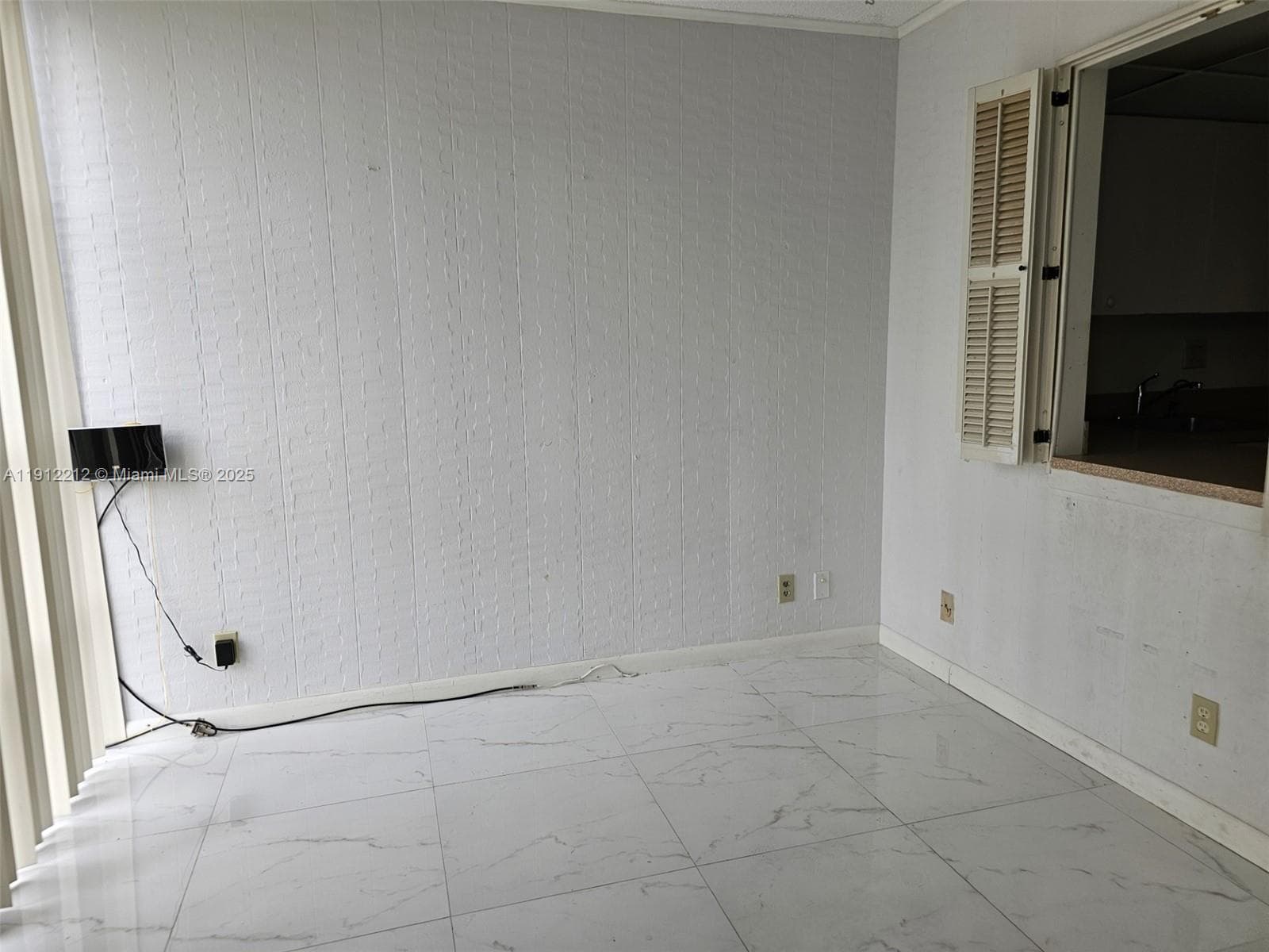 DESOTO PARK CONDO · #104 in Hallandale Beach - Photo 7