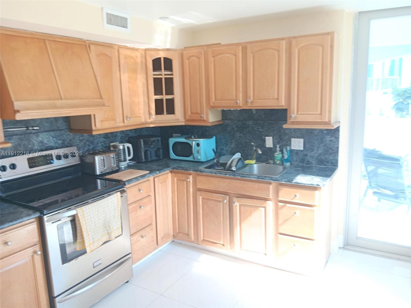 CORAL ISLE EAST CONDO · #401 in North Miami Beach - Photo 3
