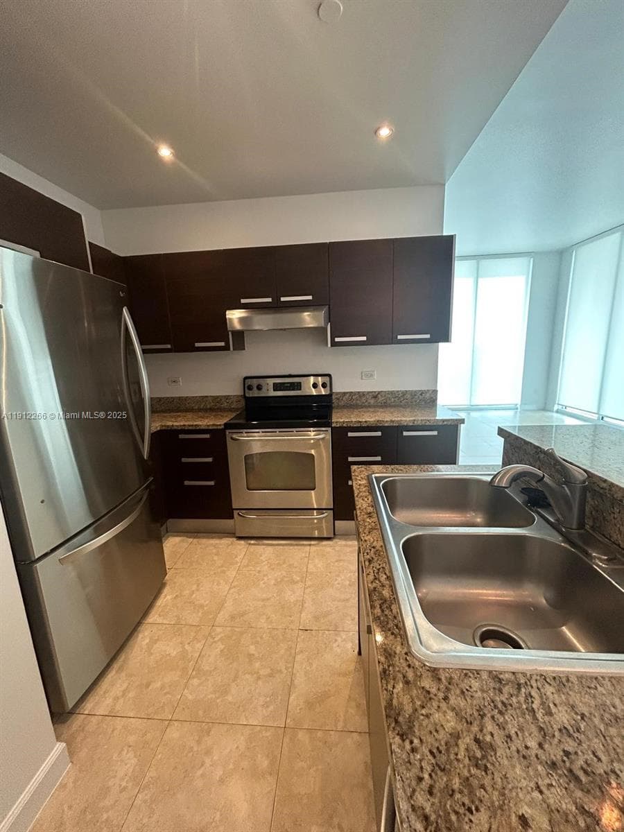 NORDICA CONDO · #1402 in Miami - Photo 16