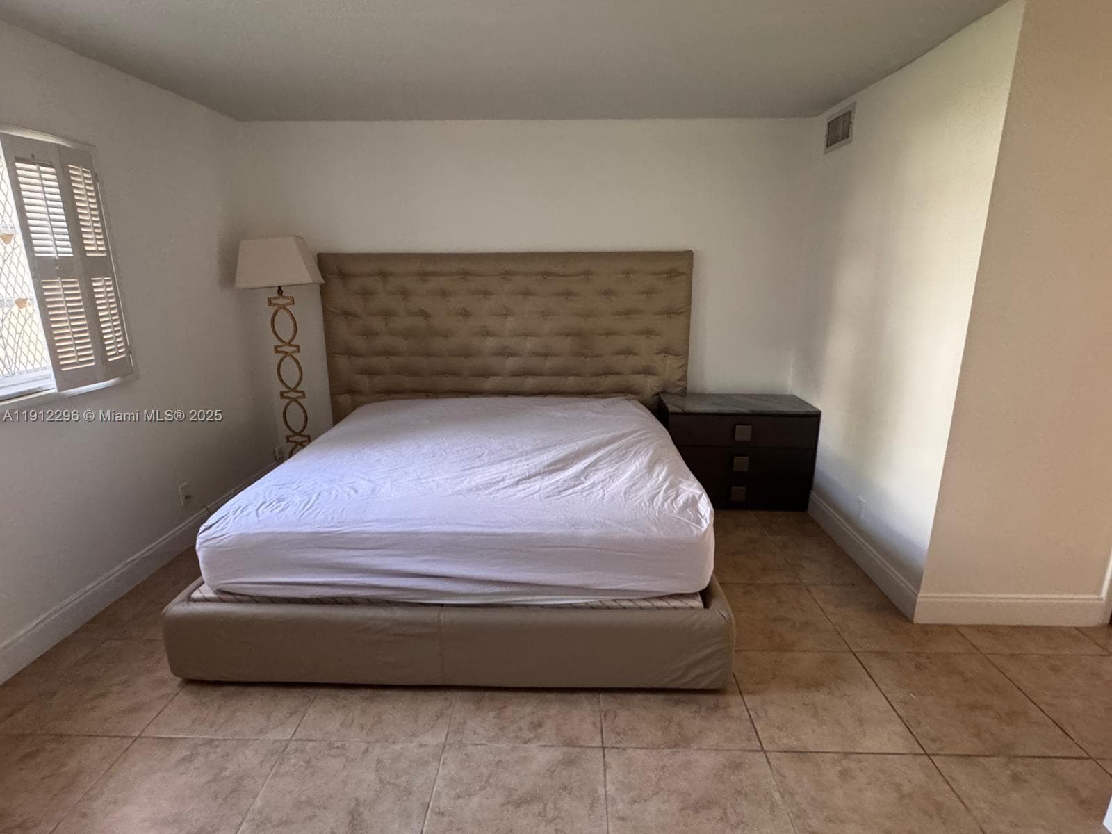 MEADOWBROOK TOWERS CONDO · #103 in Hallandale Beach - Photo 6