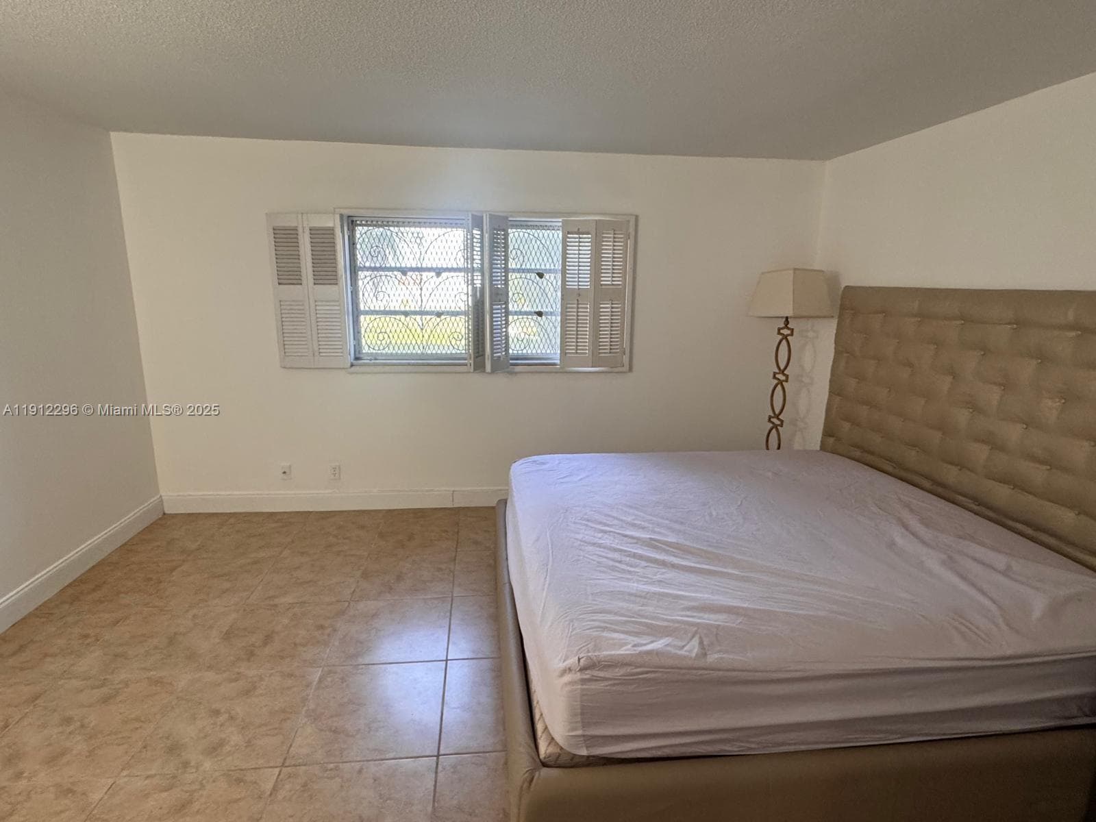 MEADOWBROOK TOWERS CONDO · #103 in Hallandale Beach - Photo 5