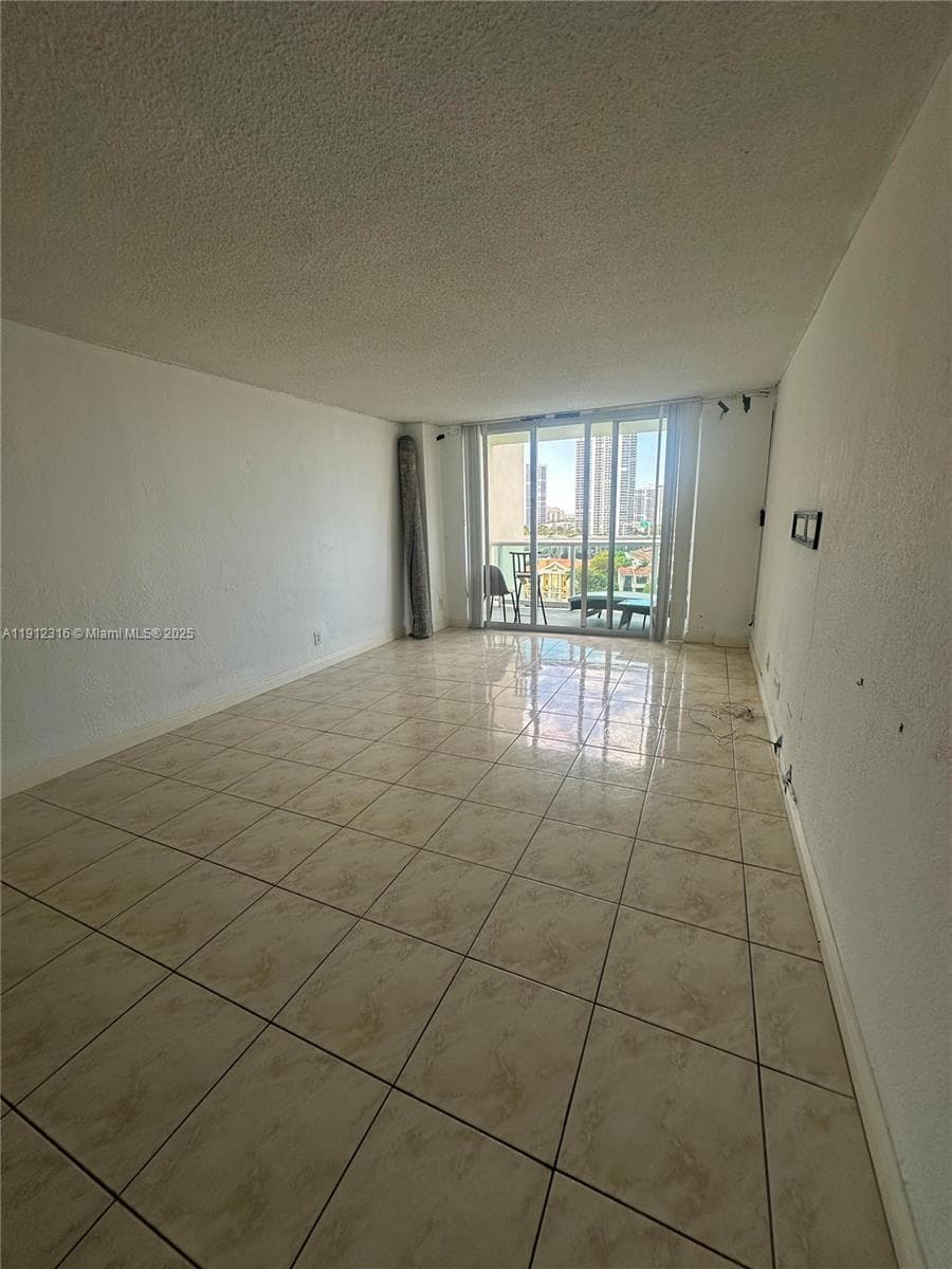 Oceanview 2 · #1019 in Sunny Isles Beach - Photo 13