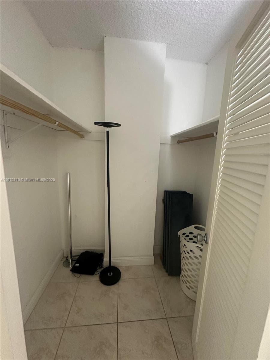 Oceanview 2 · #1019 in Sunny Isles Beach - Photo 9