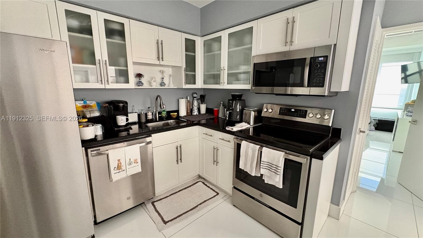 Seacoast 5151 · #11B in Miami Beach - Photo 10
