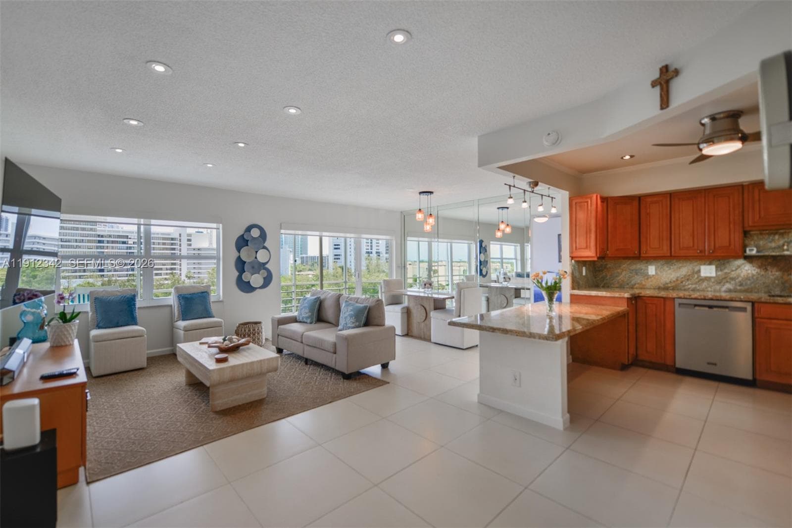 FAIRWAYS RIVIERA NORTH CO · #704 in Hallandale Beach - Photo 3