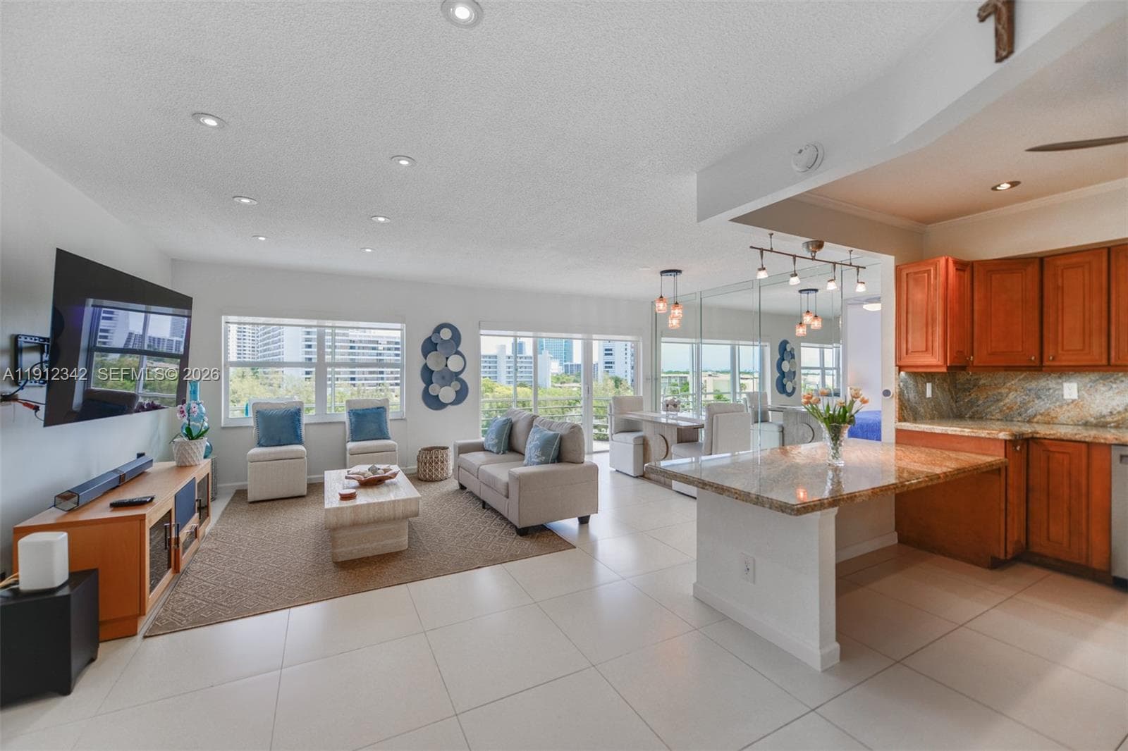 FAIRWAYS RIVIERA NORTH CO · #704 in Hallandale Beach - Photo 5