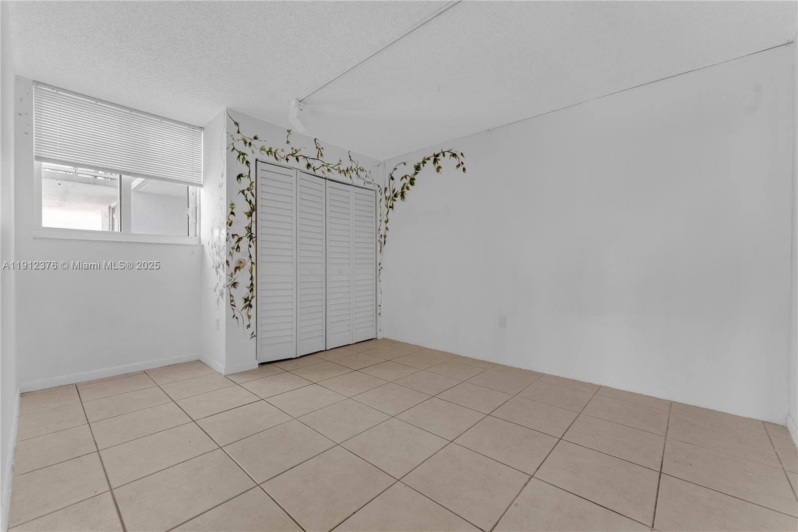 THE ROYAL CLUB CONDO · #201 in Miami Beach - Photo 11