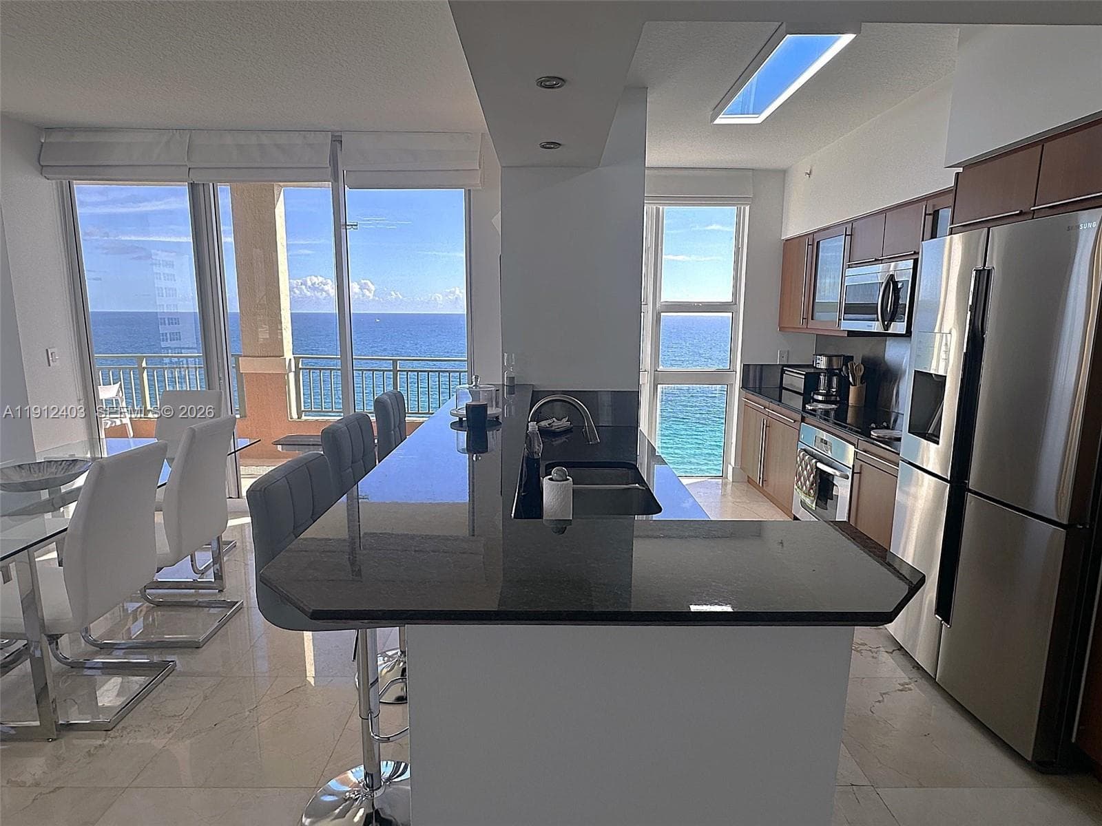 2080 Ocean Drive · #MPH12 in Hallandale Beach - Photo 20
