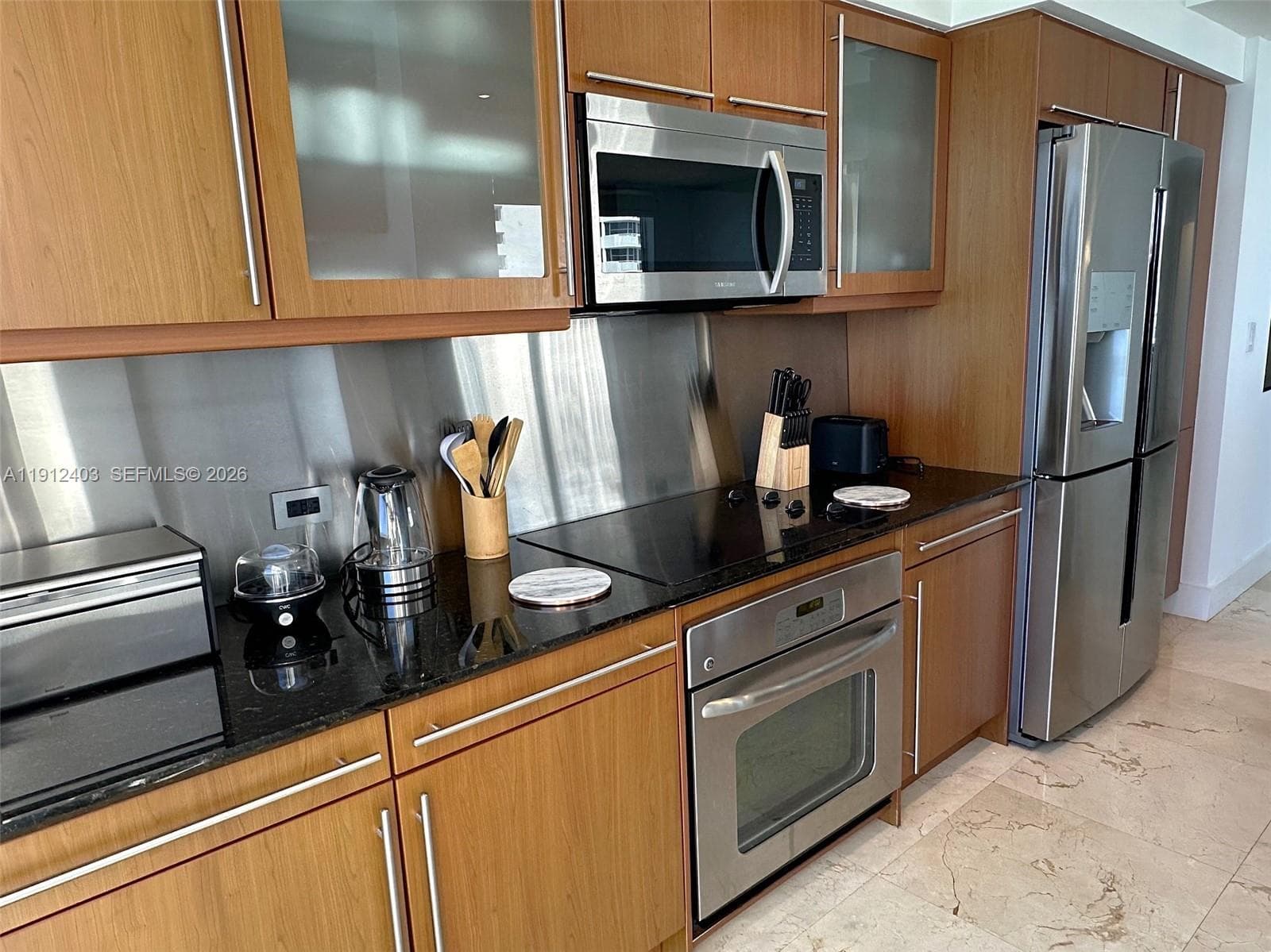 2080 Ocean Drive · #MPH12 in Hallandale Beach - Photo 18