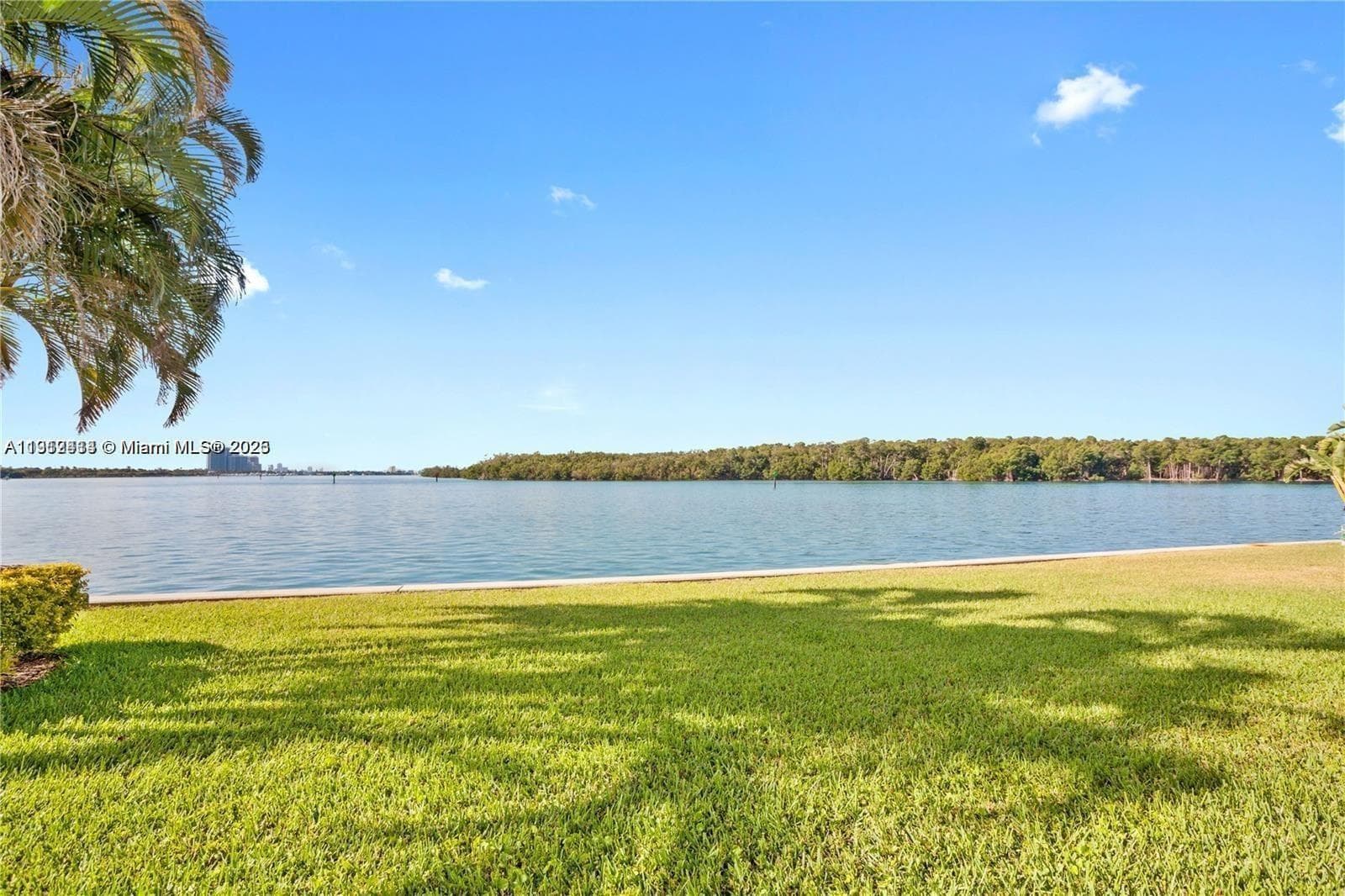 ARLEN HOUSE WEST CONDO · #1825 in Sunny Isles Beach - Photo 9