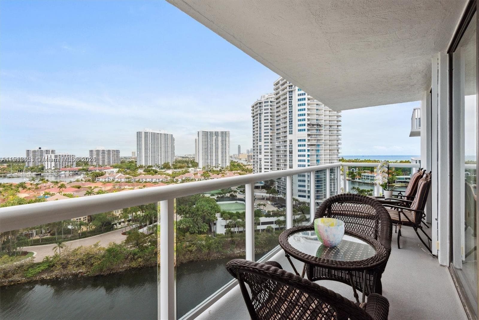 WATERVIEW CONDO · #1532 in Aventura - Photo 11