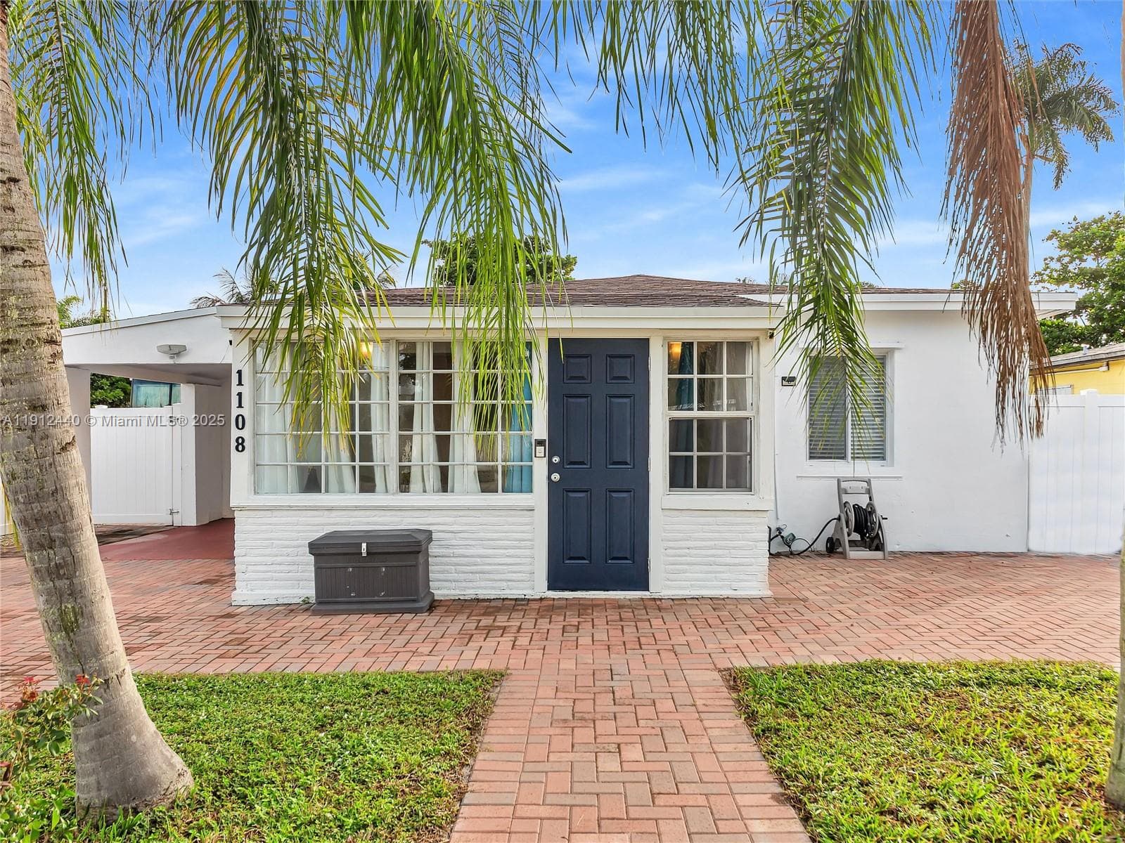 1108 NW 3rd Ave photo 6