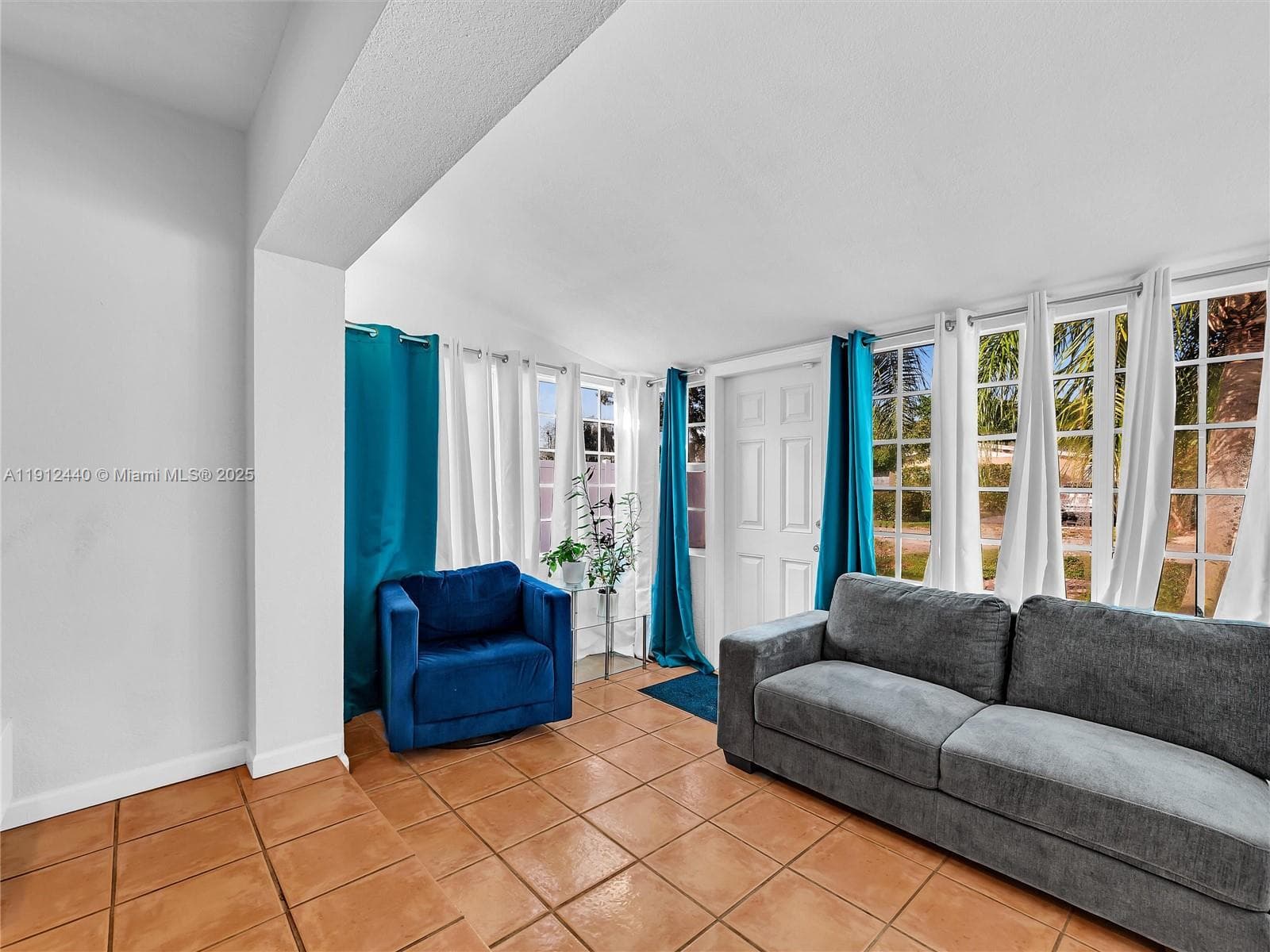 1108 NW 3rd Ave photo 13