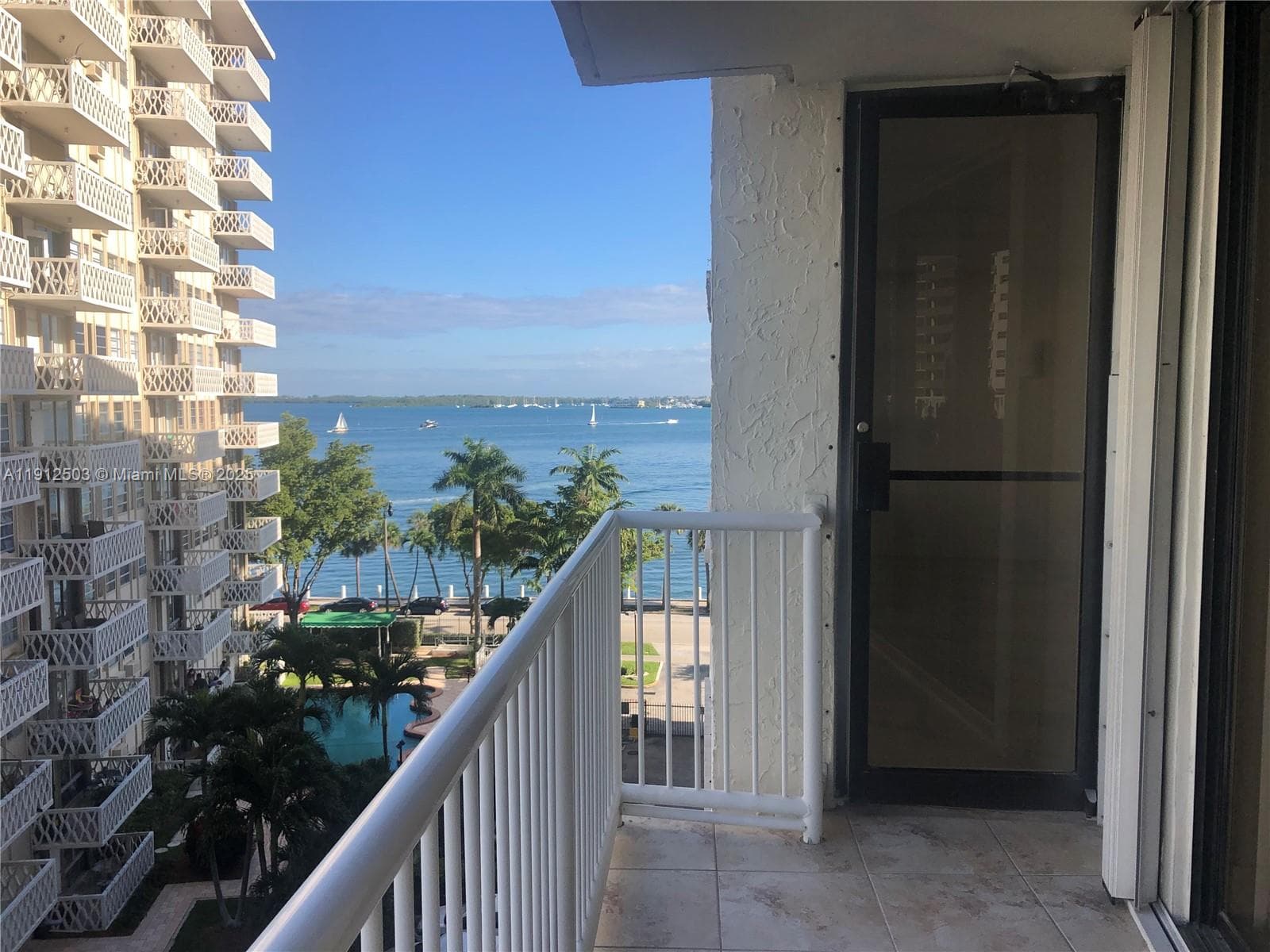 BRICKELL SHORES CONDO · #709 in Miami - Photo 7