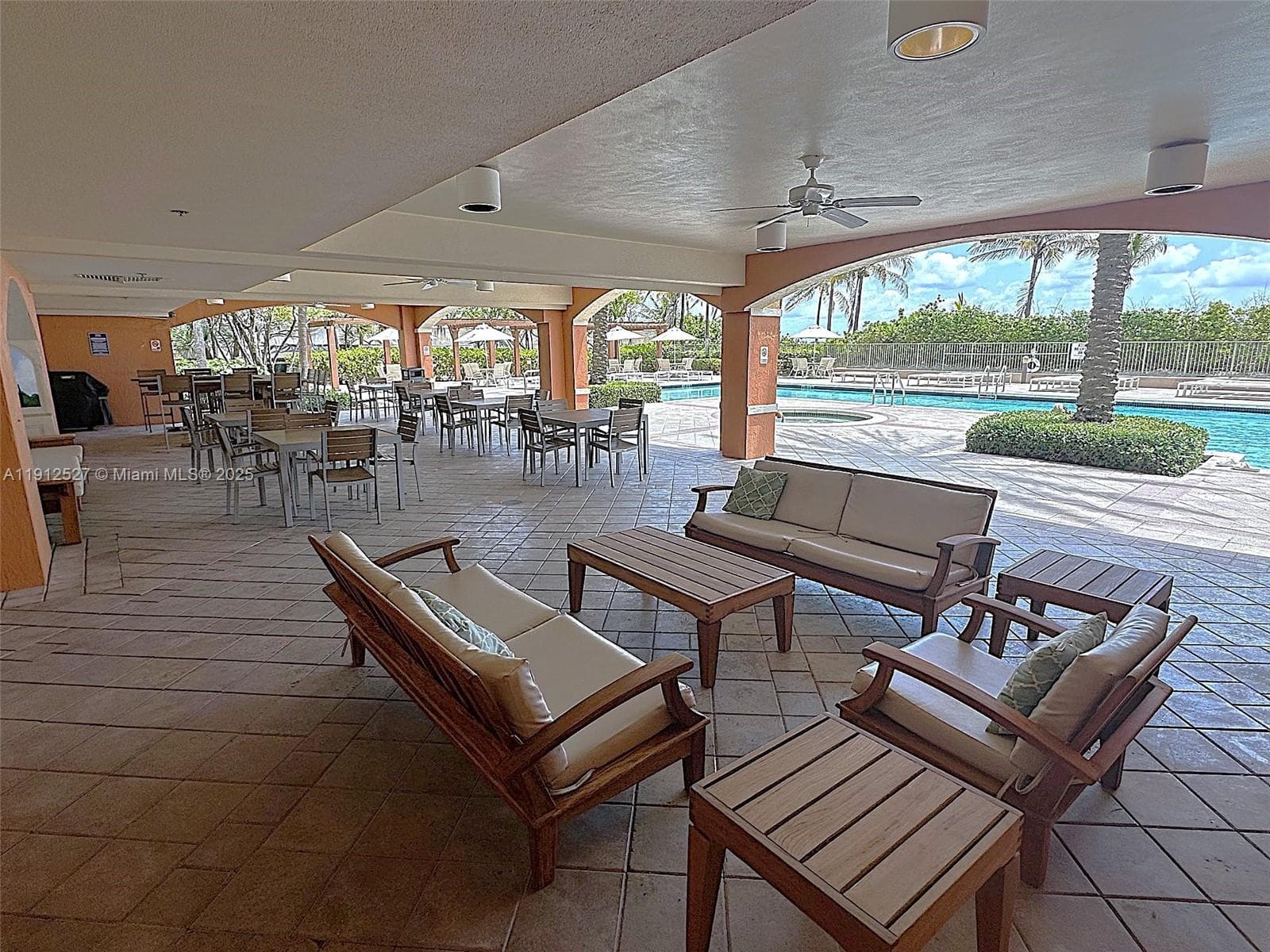 2080 Ocean Drive · #112 in Hallandale Beach - Photo 38