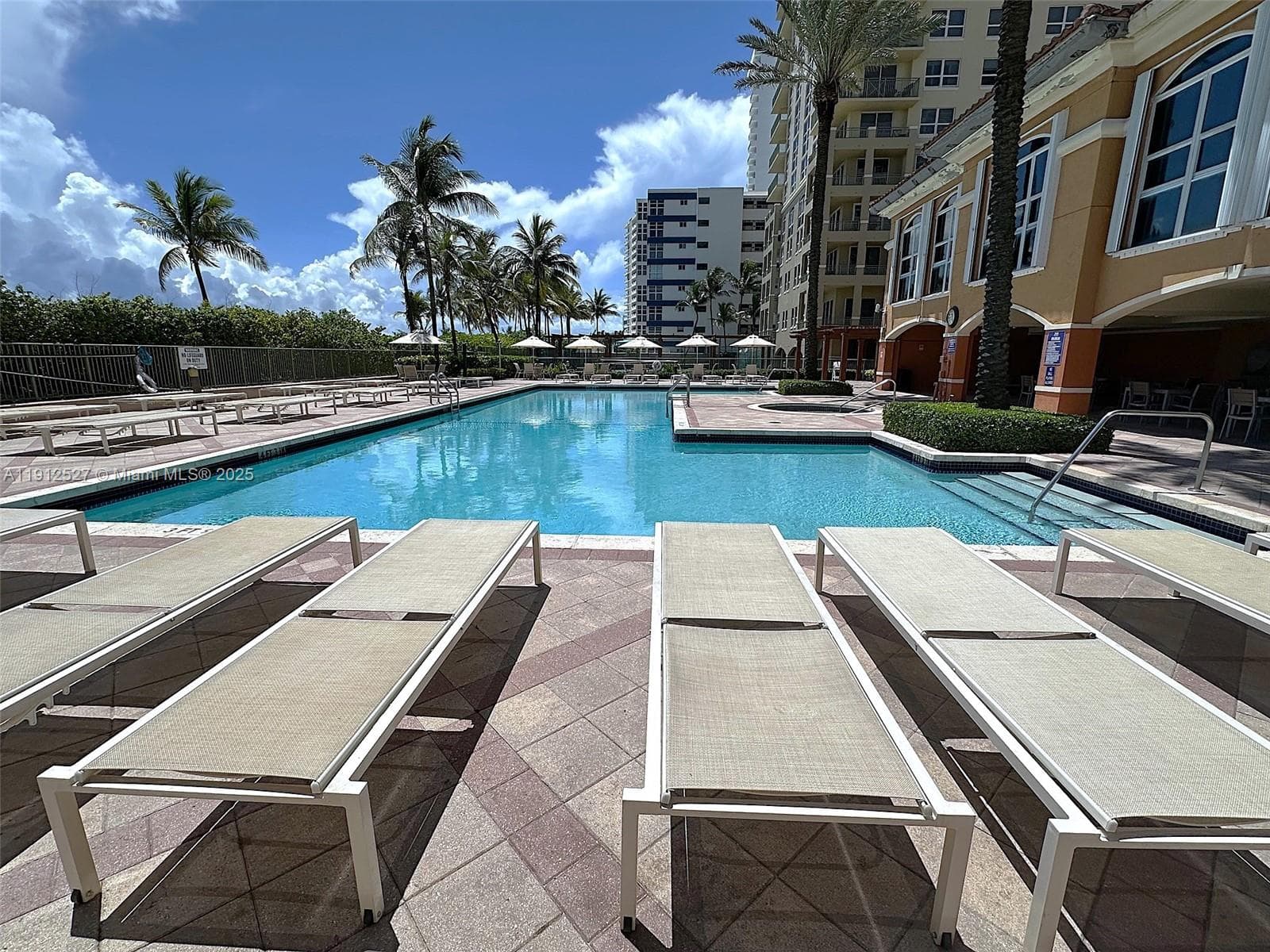 2080 Ocean Drive · #112 in Hallandale Beach - Photo 41