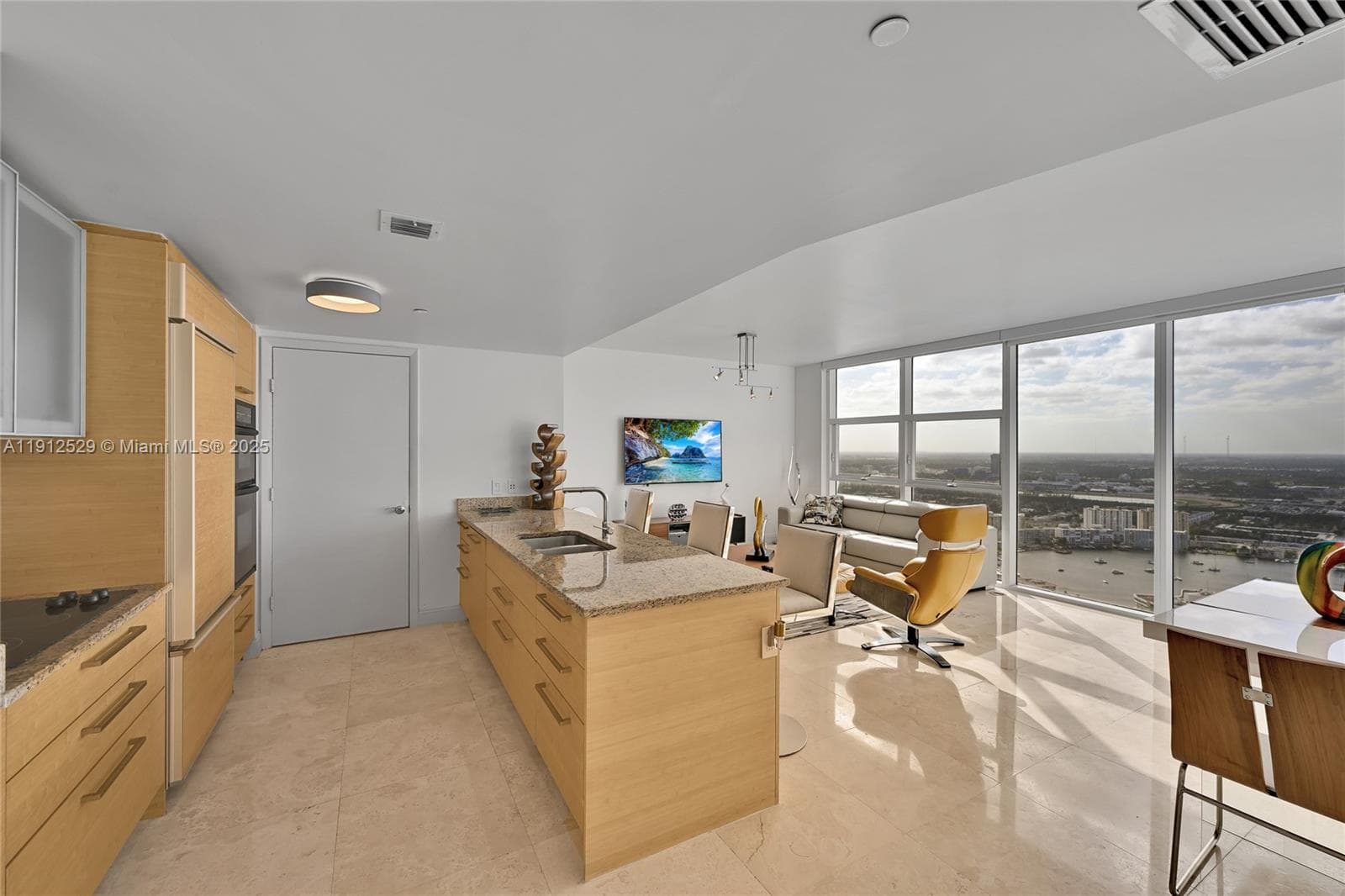 BEACH CLUB TWO · #4807 in Hallandale Beach - Photo 2