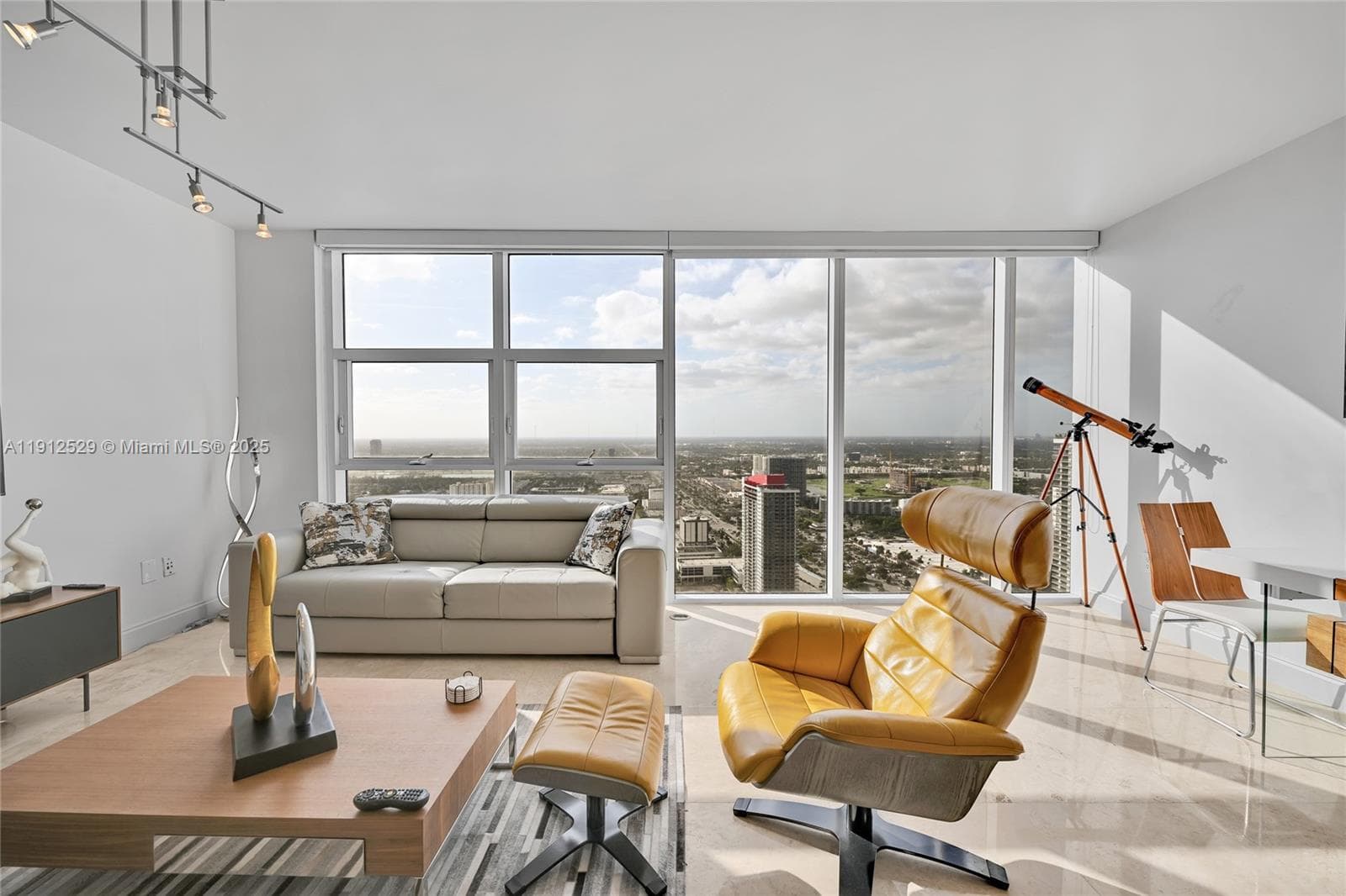 BEACH CLUB TWO · #4807 in Hallandale Beach - Photo 17