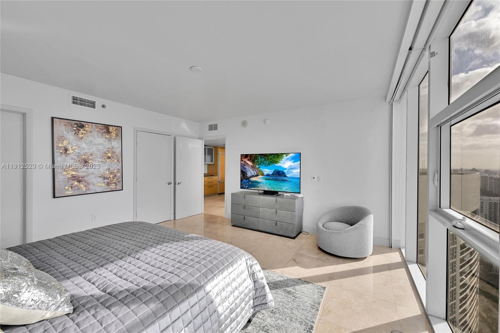 BEACH CLUB TWO · #4807 in Hallandale Beach - Photo 3
