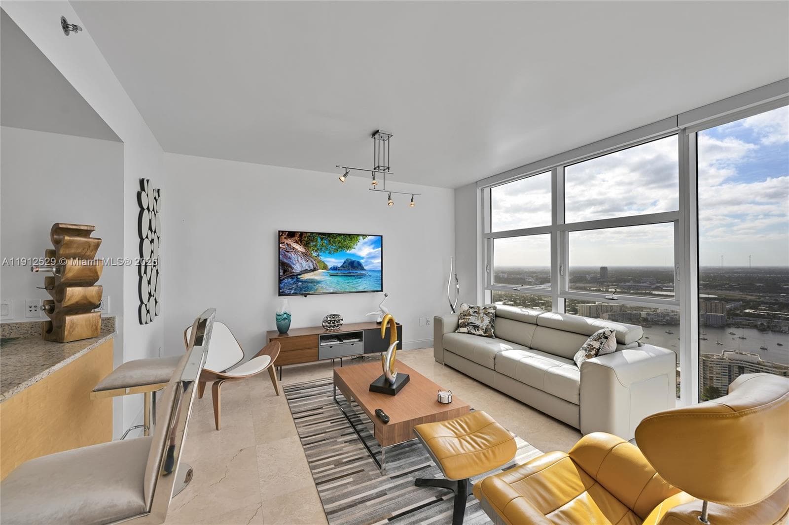BEACH CLUB TWO · #4807 in Hallandale Beach - Photo 14