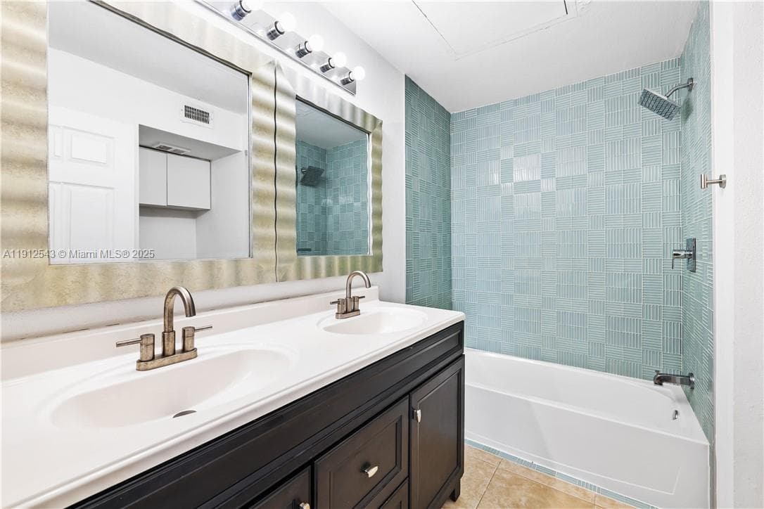 SAILBOAT POINTE CONDO · #613 in Oakland Park - Photo 17