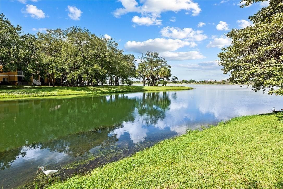 SAILBOAT POINTE CONDO · #613 in Oakland Park - Photo 20