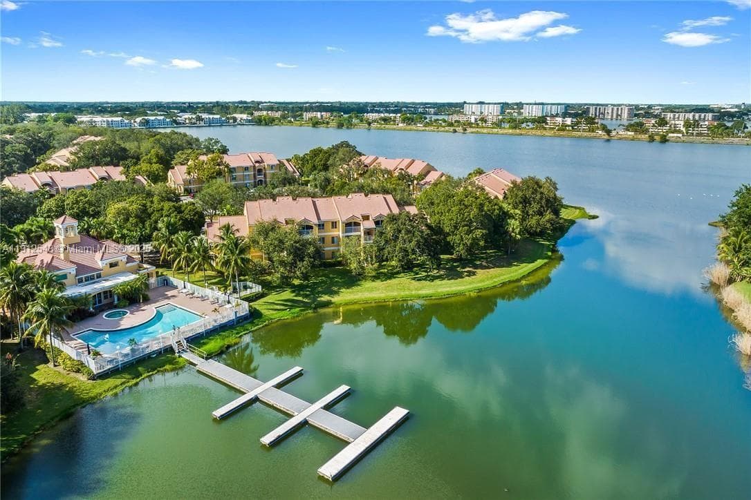 SAILBOAT POINTE CONDO · #613 in Oakland Park - Photo 24