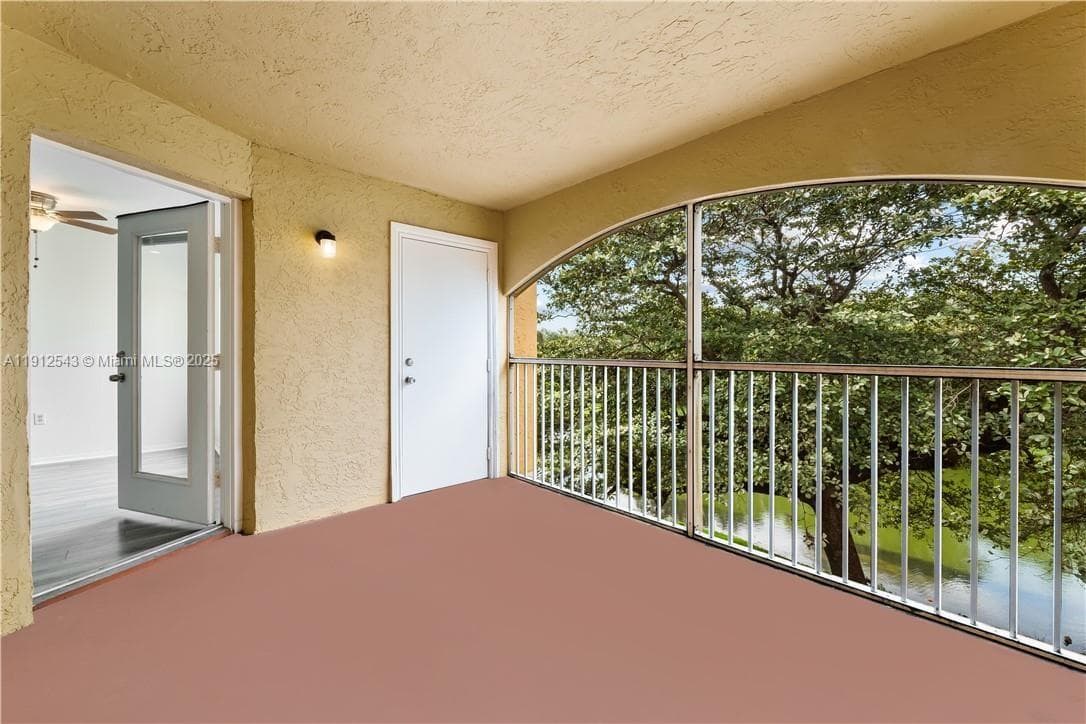 SAILBOAT POINTE CONDO · #613 in Oakland Park - Photo 10